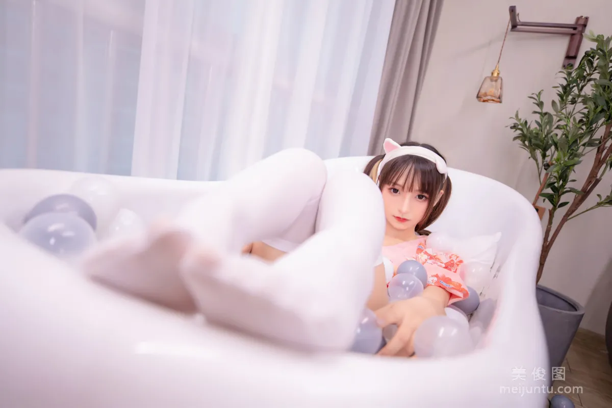 Shenle Banzhen Dong: Web Idols photo 15