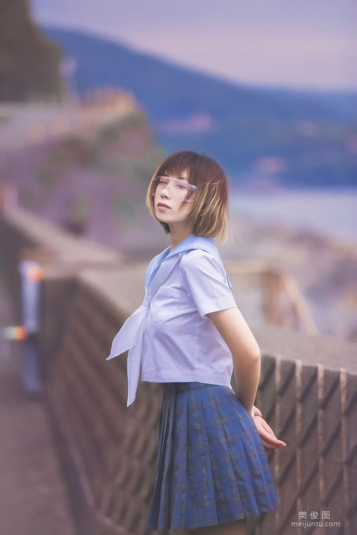 [Cosplay] Nianxue ww - Things in June Photo Set photo 1