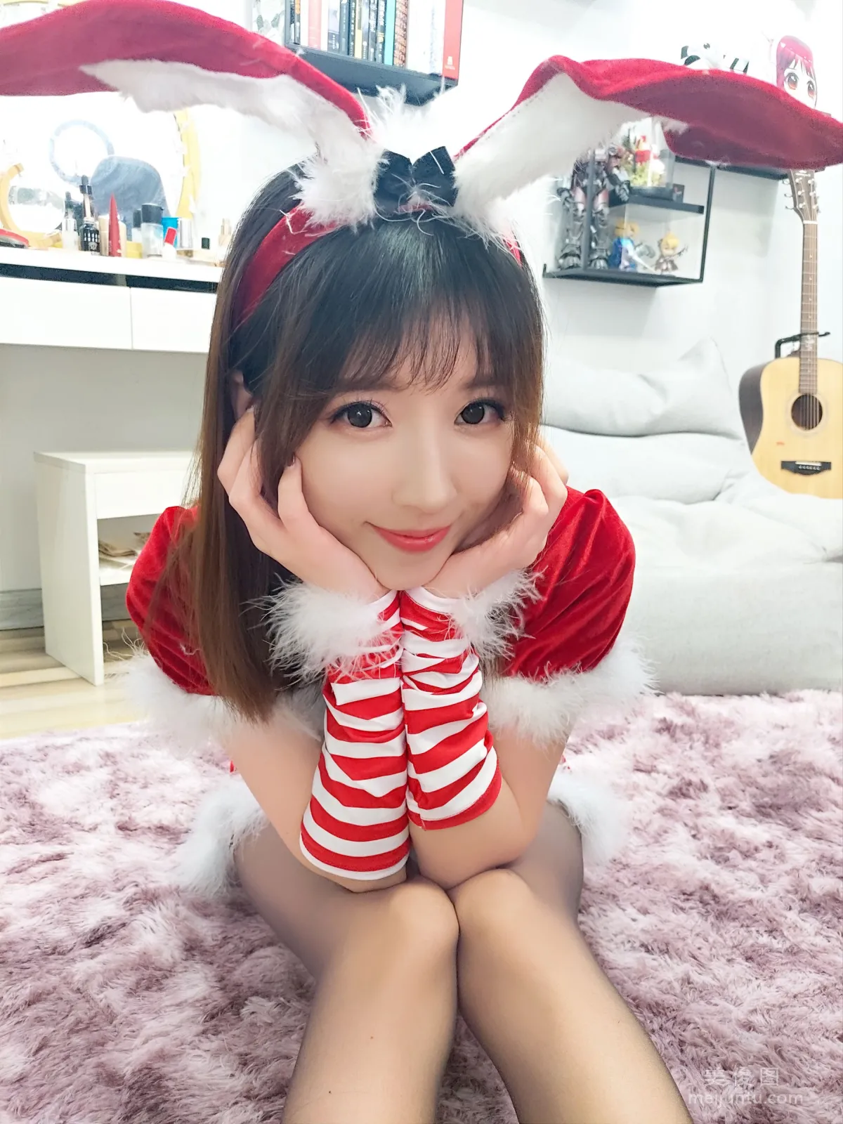 Douyu Streamer Little Witch Luna, Christmas Costume Photo Set photo 3