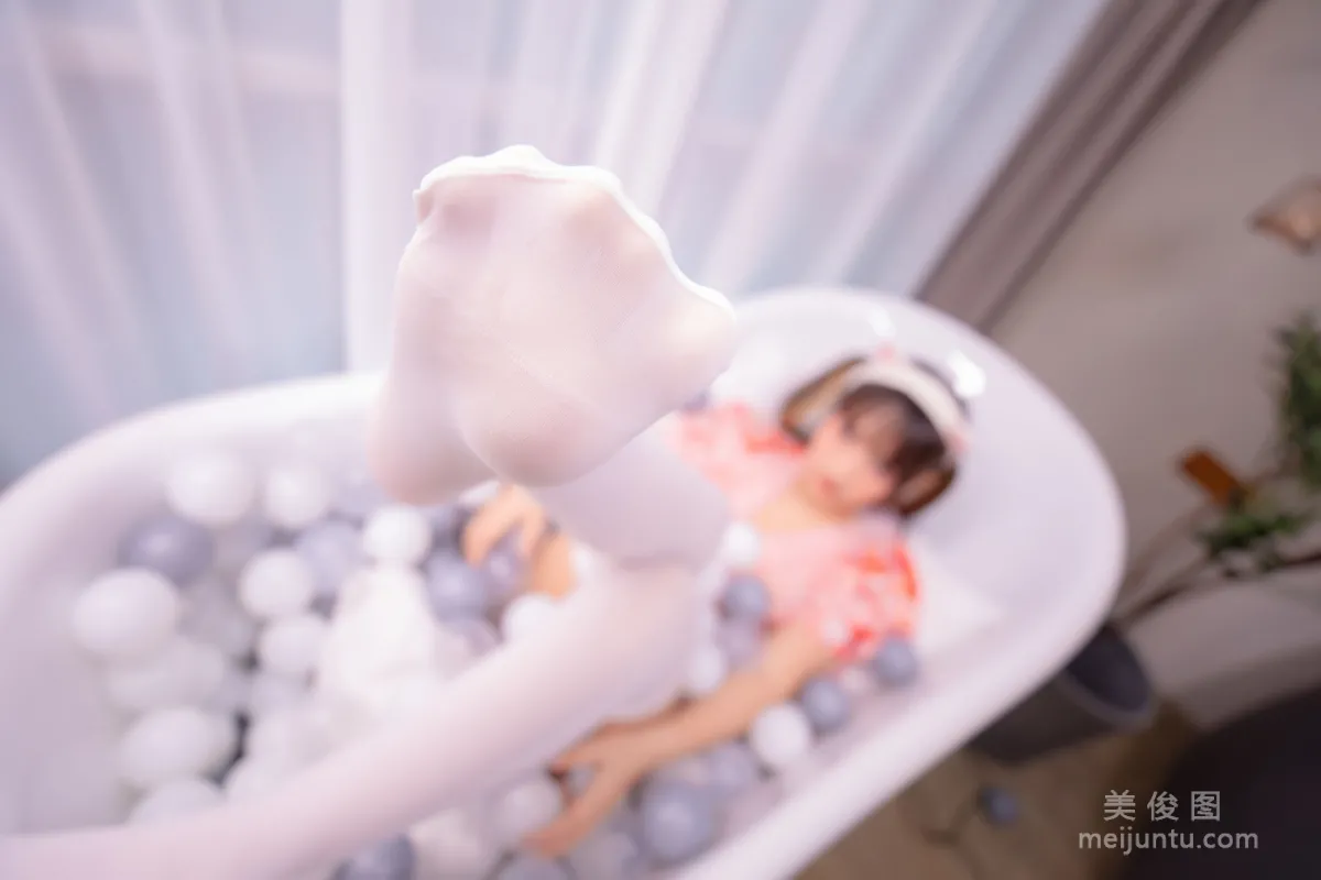 Shenle Banzhen Dong: Web Idols photo 5