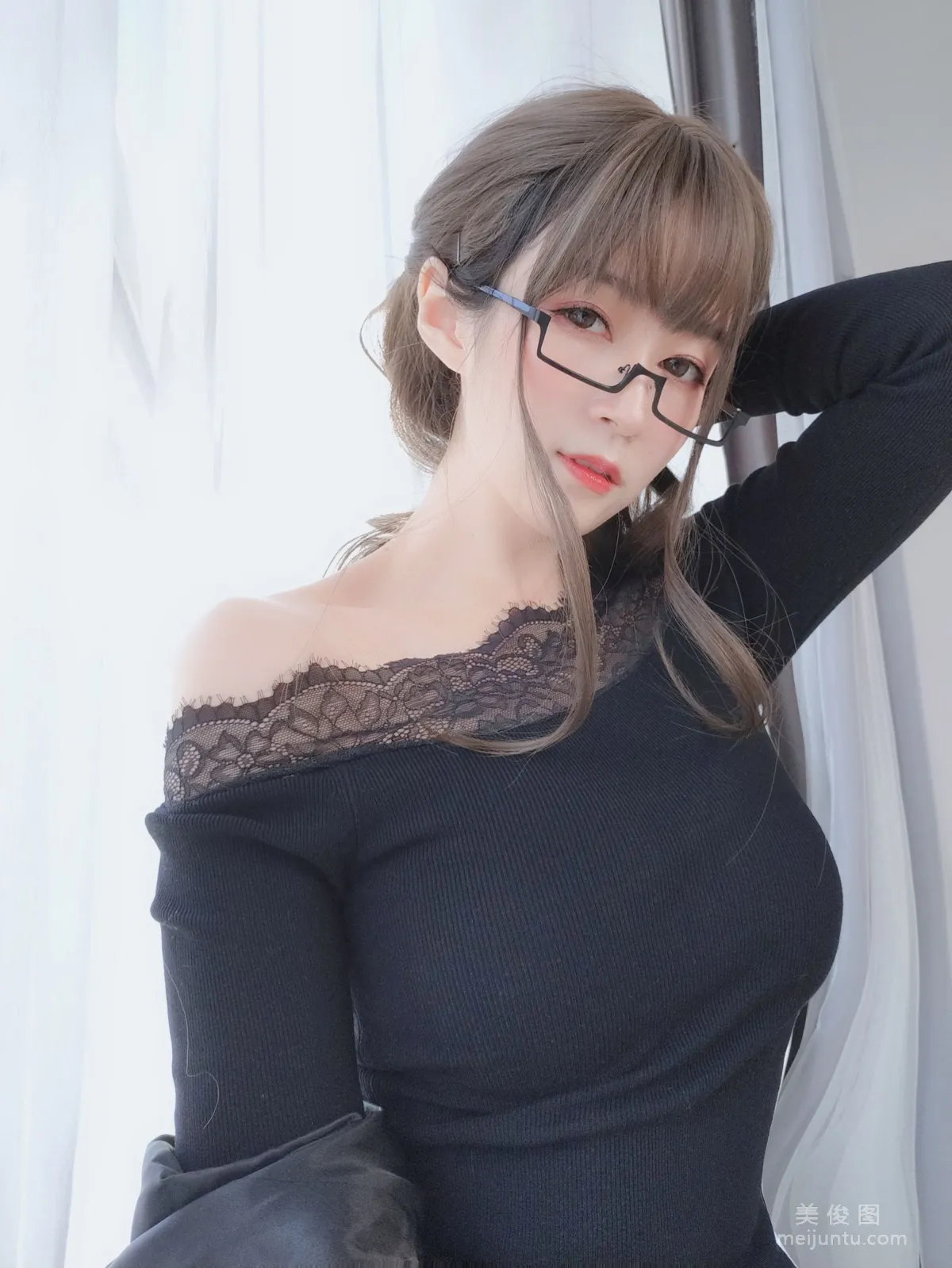 Baiyin 81: Web Idols photo 13