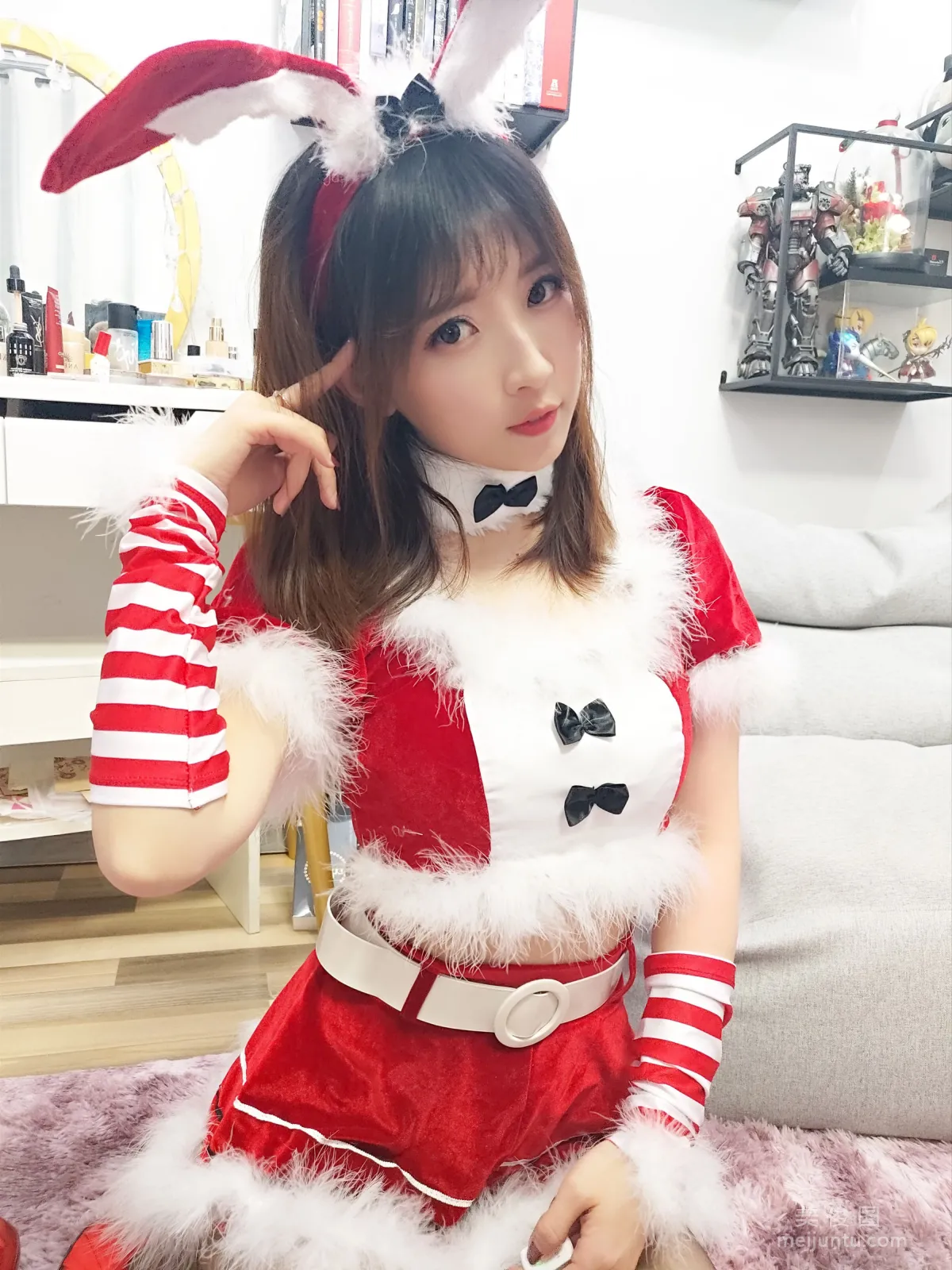Douyu Streamer Little Witch Luna, Christmas Costume Photo Set photo 6