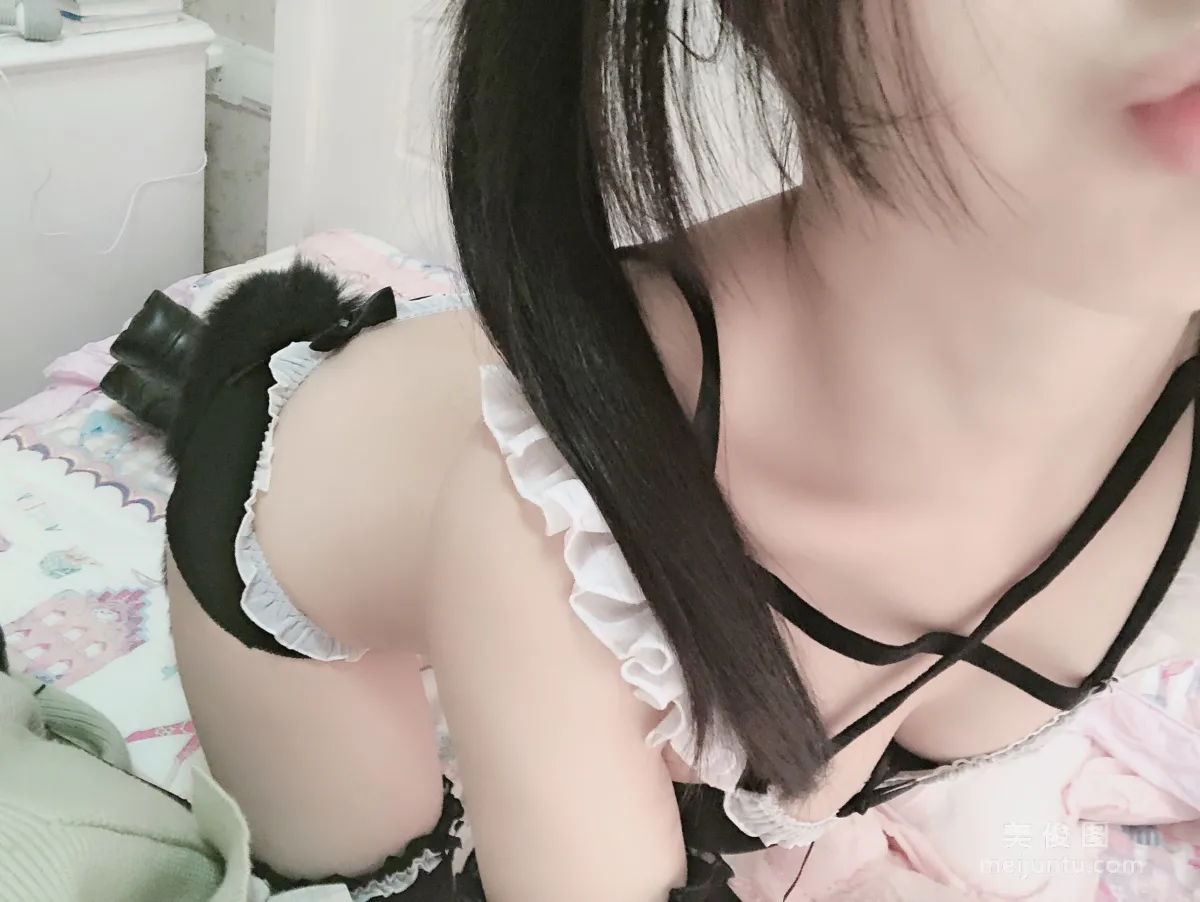 Yingjing Ningning: Web Idols photo 27