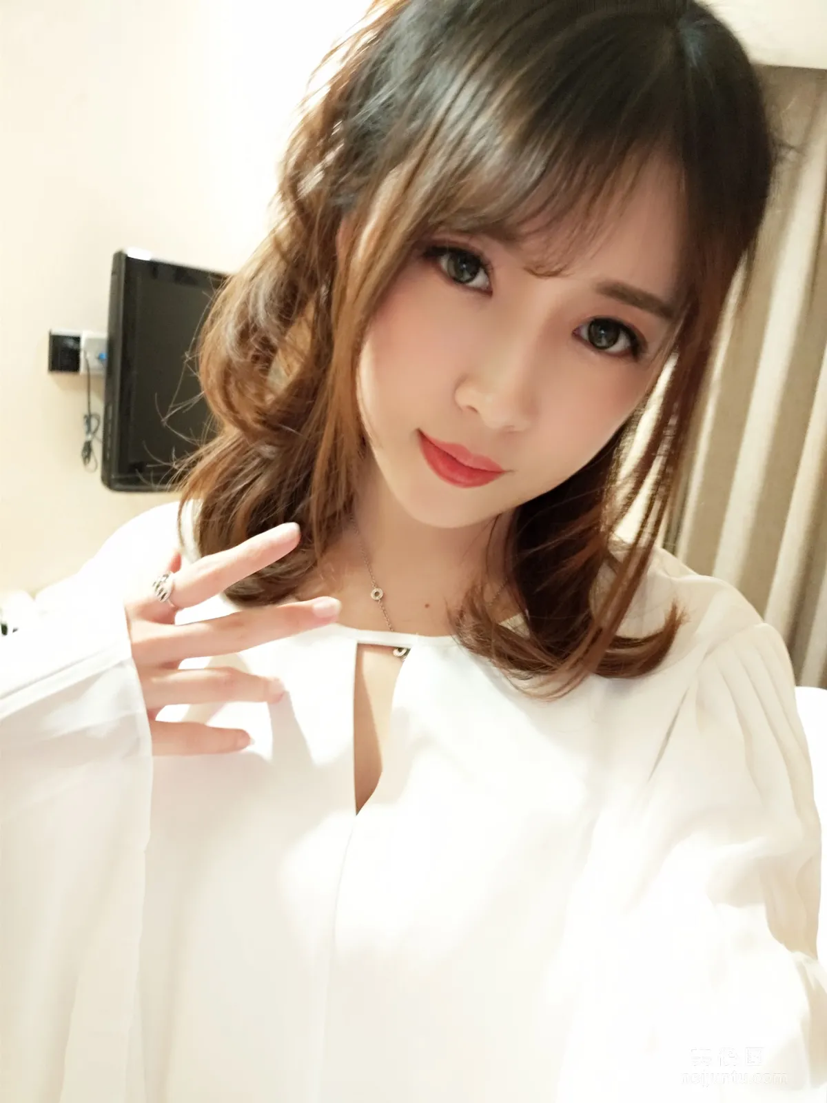 斗鱼主播小女巫露娜 - OL风肤色连裤袜1