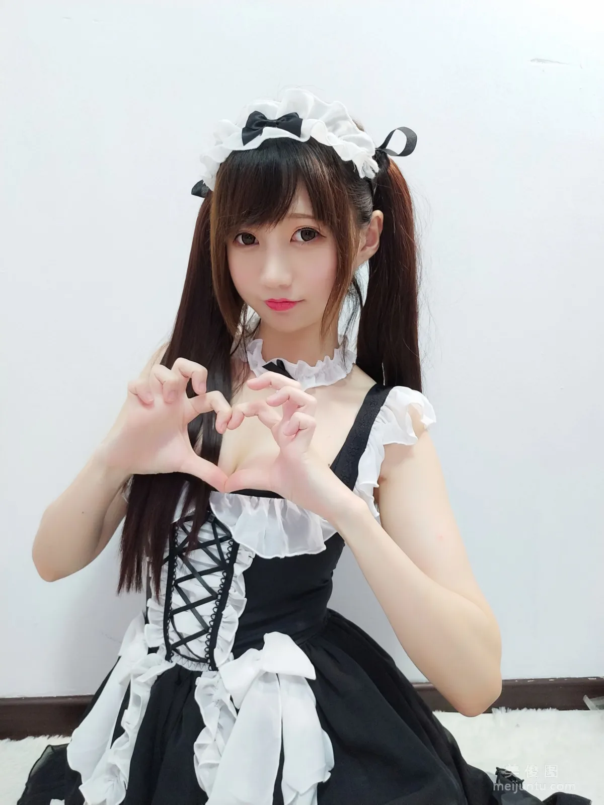 Mo Wumiao: Web Idols photo 2