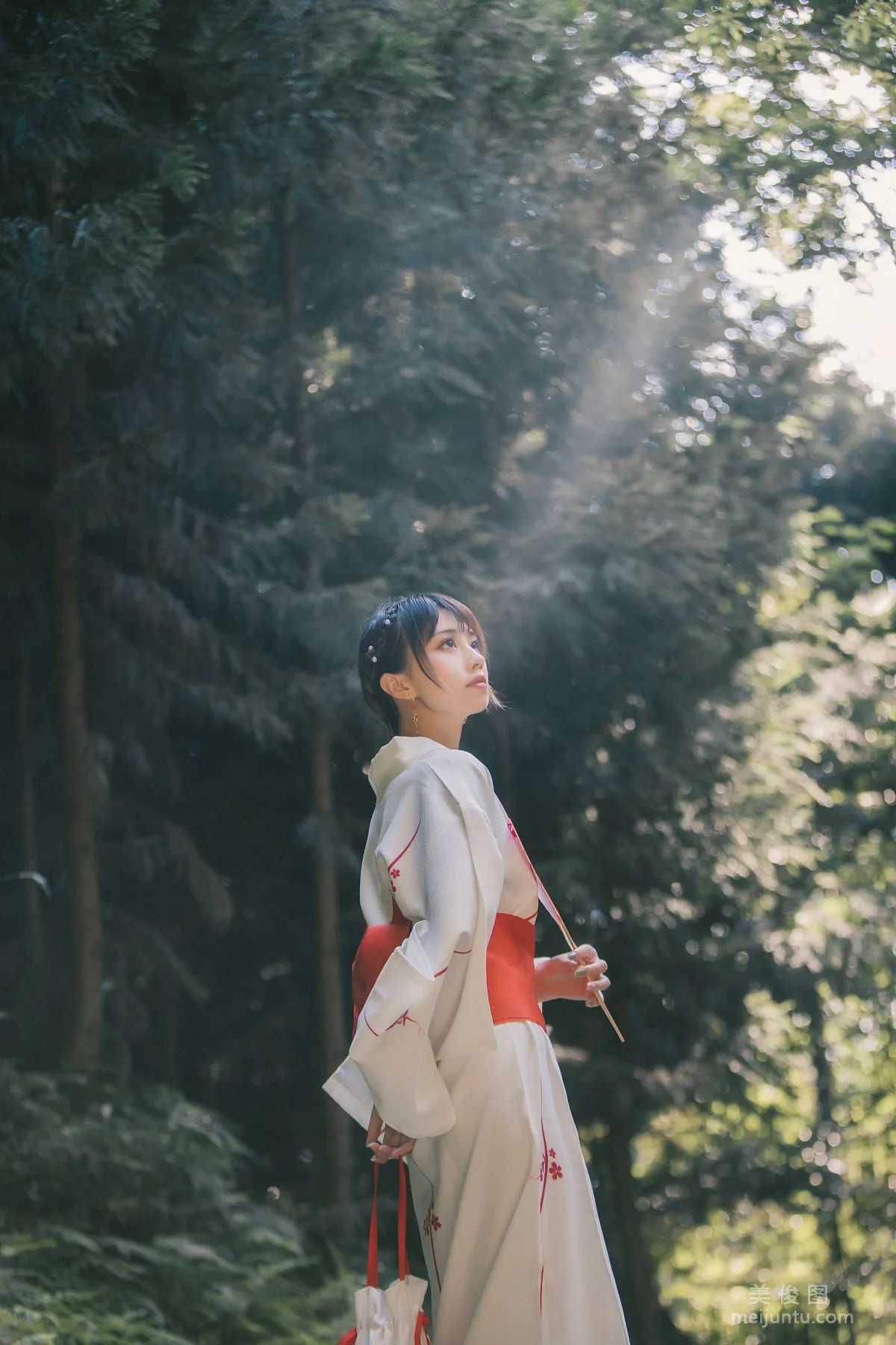 [Cosplay] Nianxue ww - Things in June Photo Set photo 56