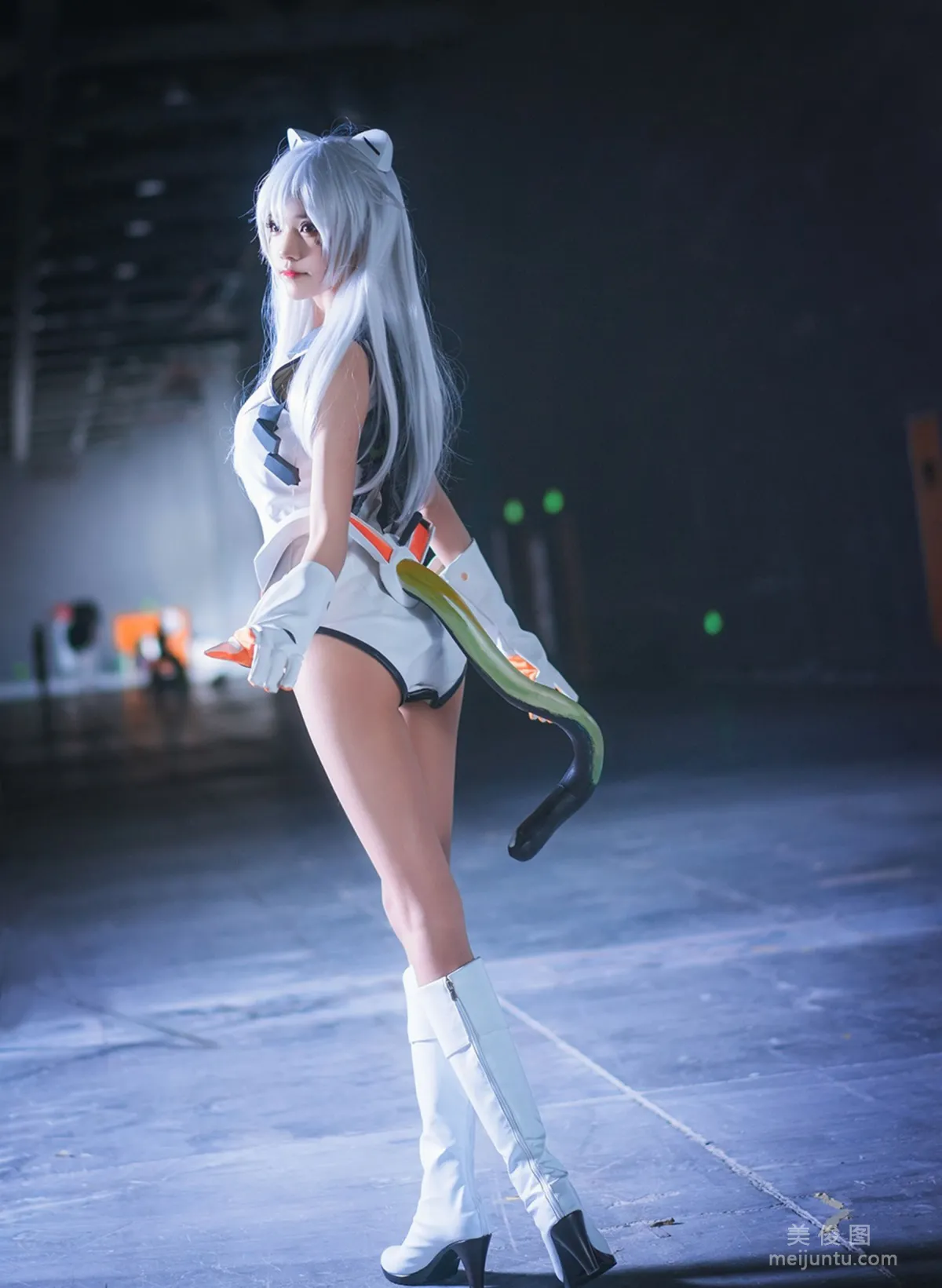 Ying Taomiao: Web Idols photo 9