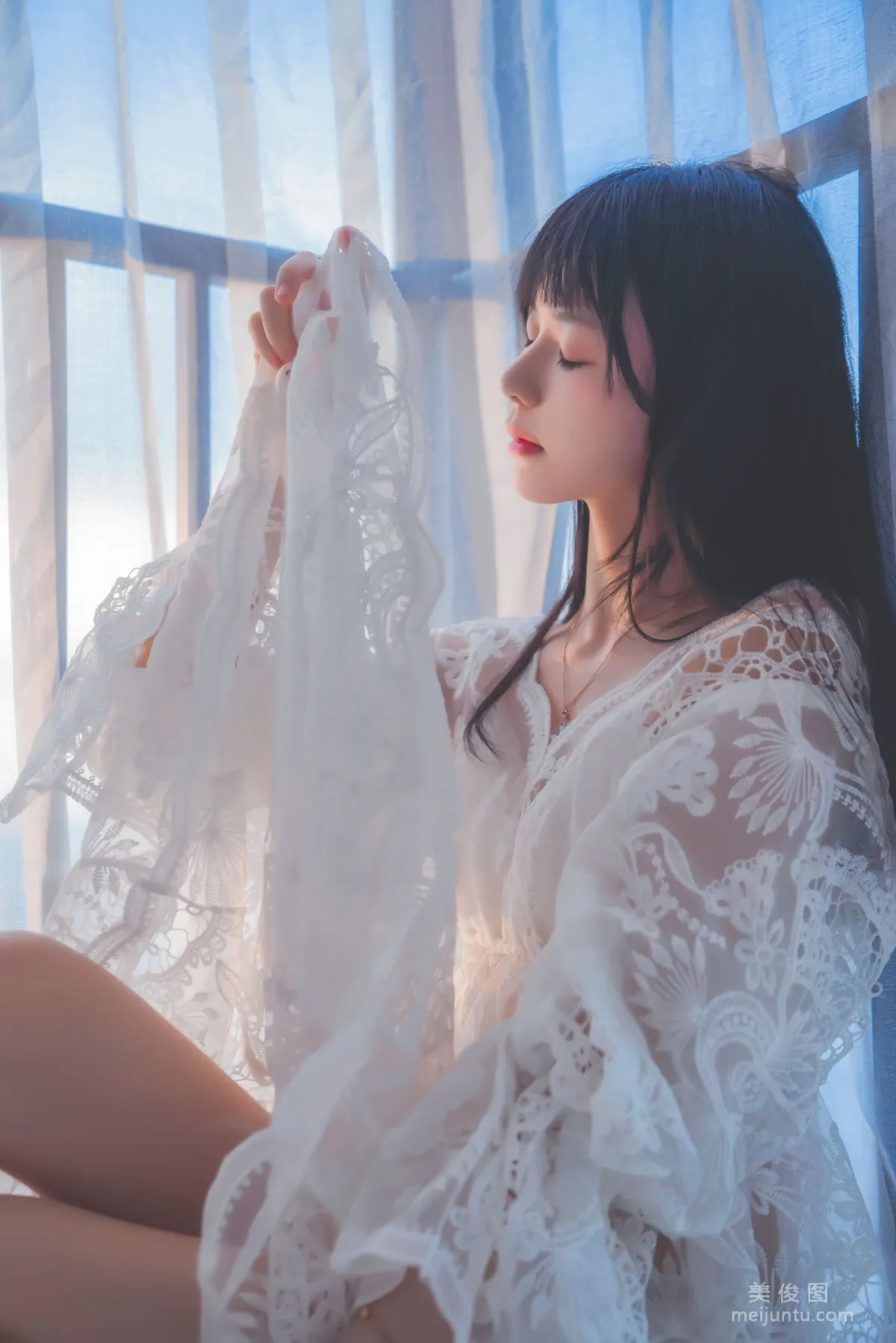 [Cosplay] 桜桃喵 - 初雪 寫真套圖 34