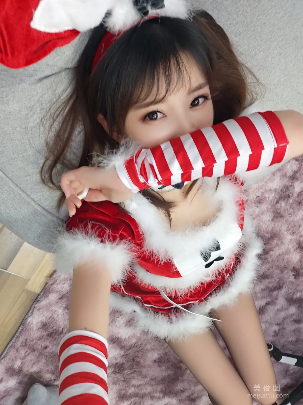 Douyu Streamer Little Witch Luna, Christmas Costume Photo Set photo 21