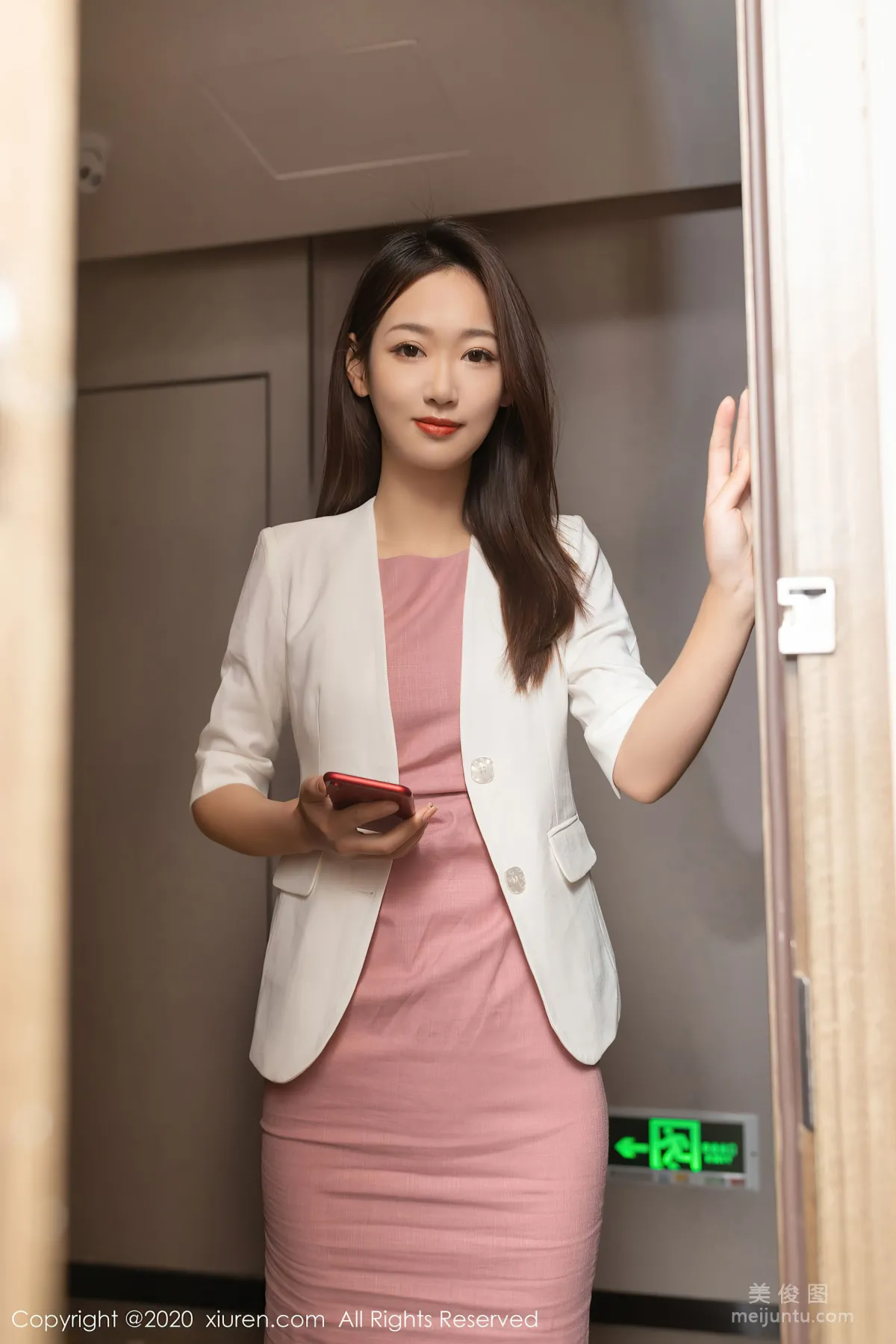 [XiuRen] No.2927 Tang Anqi - Workplace Story Series photo 11