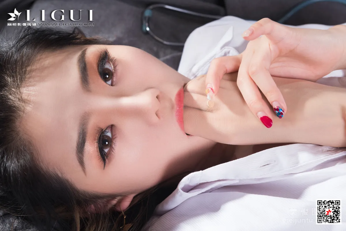 [丽柜Ligui] 2021.01.08 小智贤&凉儿 丝足美腿套图53