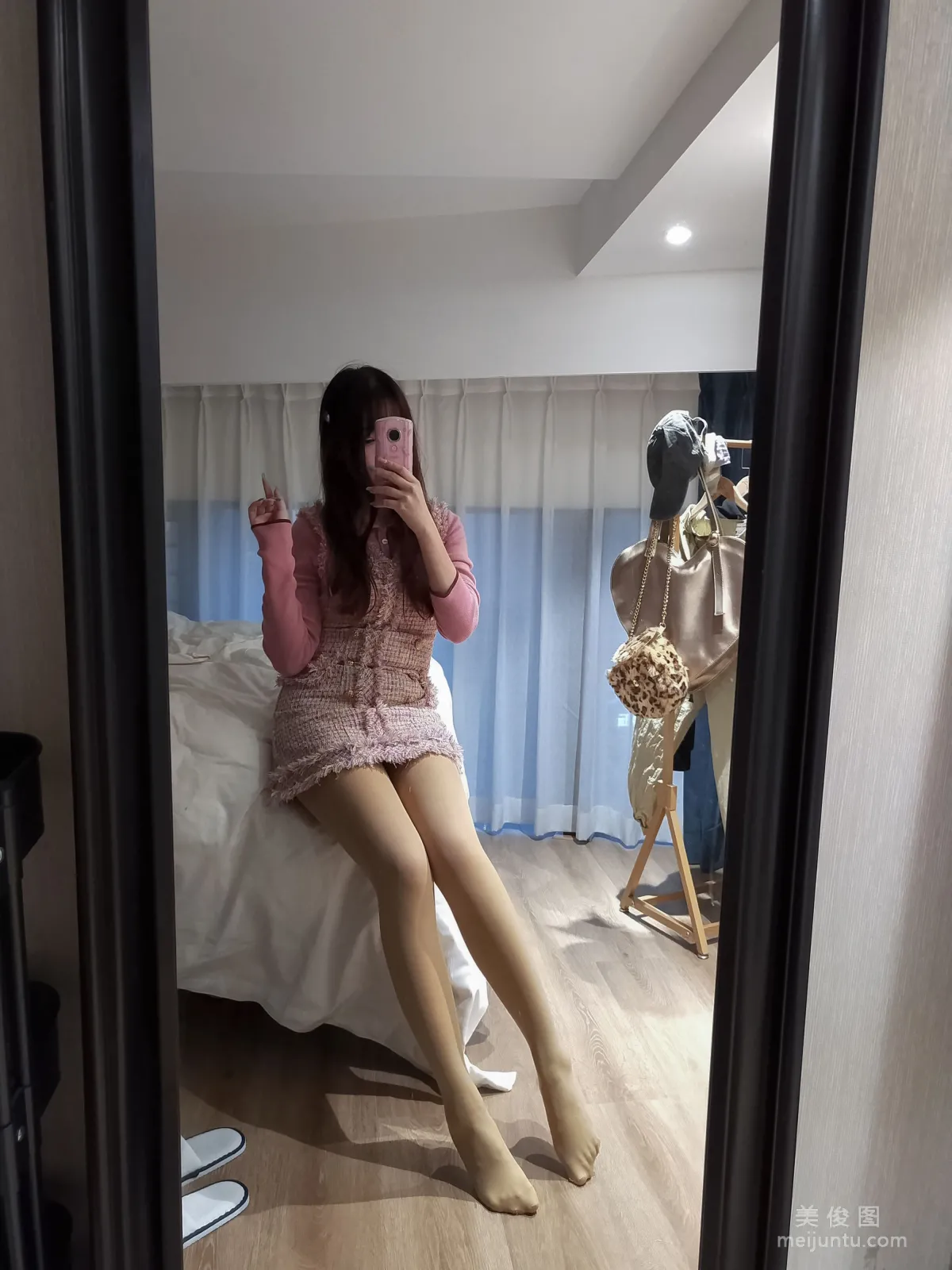 Anime Blogger Xueqing Astra, Beautiful Legs, Beautiful Feet, Beautiful Curves photo 34