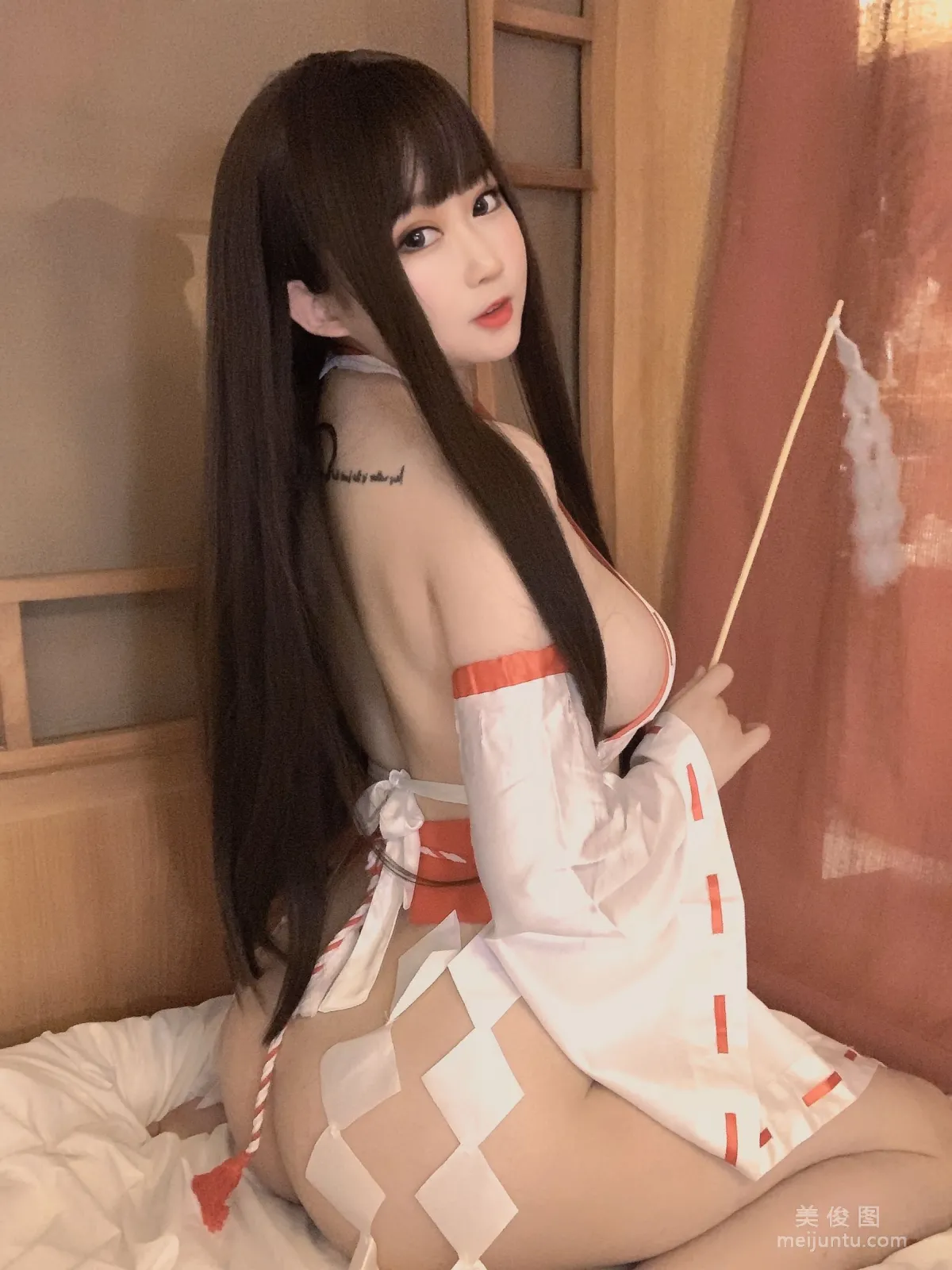 Shiyi Jiangya: Web Idols photo 28