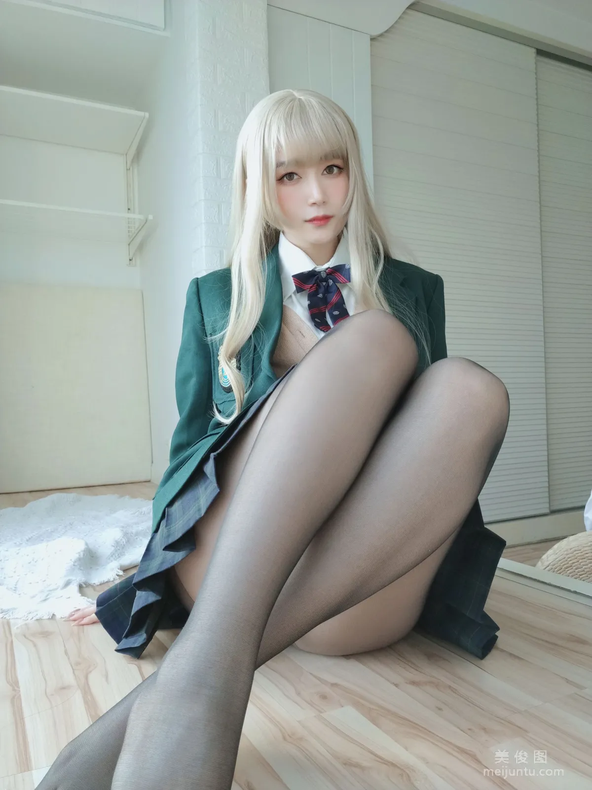 Baiyin 81: Web Idols photo 4