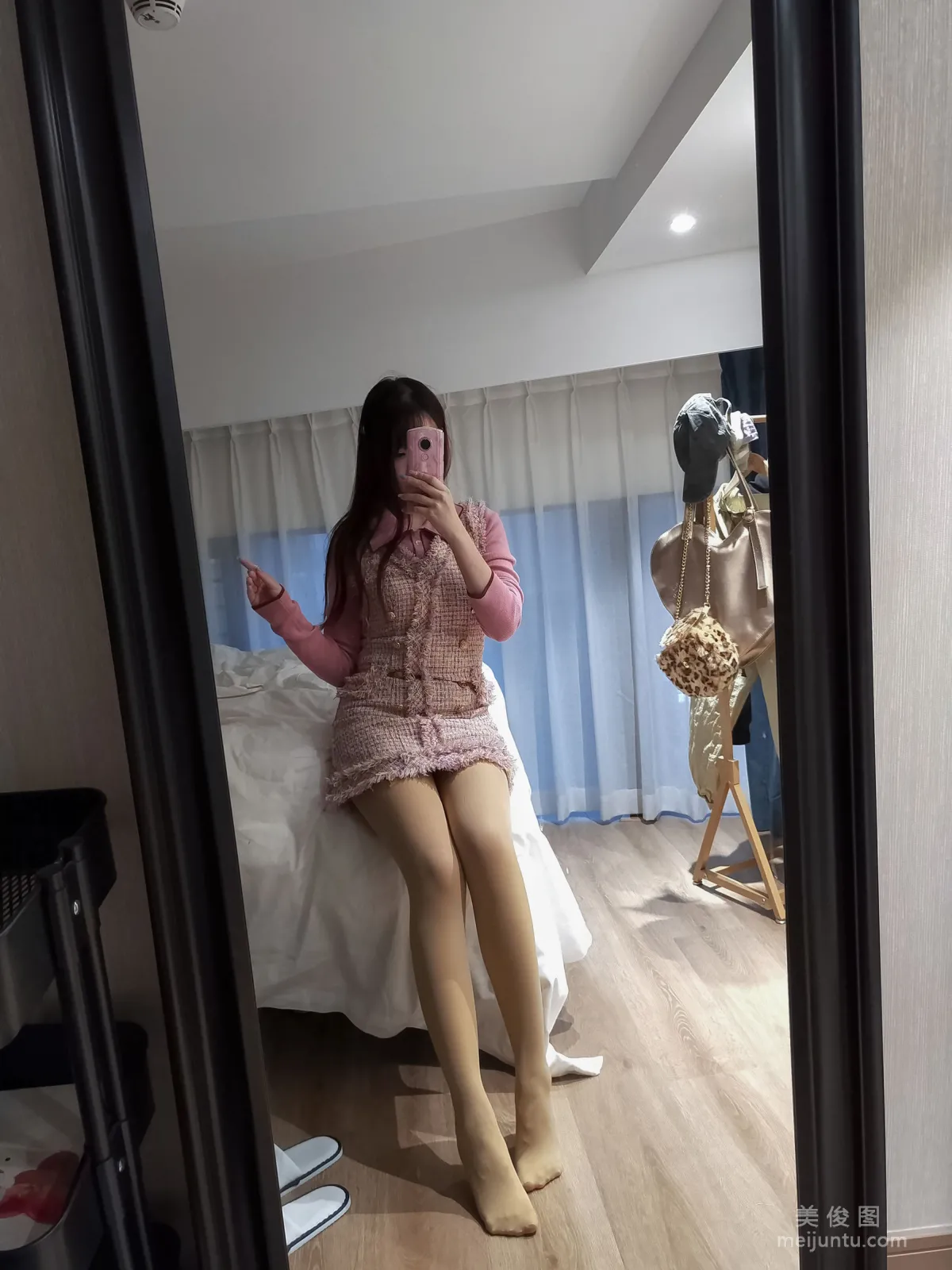 Anime Blogger Xueqing Astra, Beautiful Legs, Beautiful Feet, Beautiful Curves photo 33