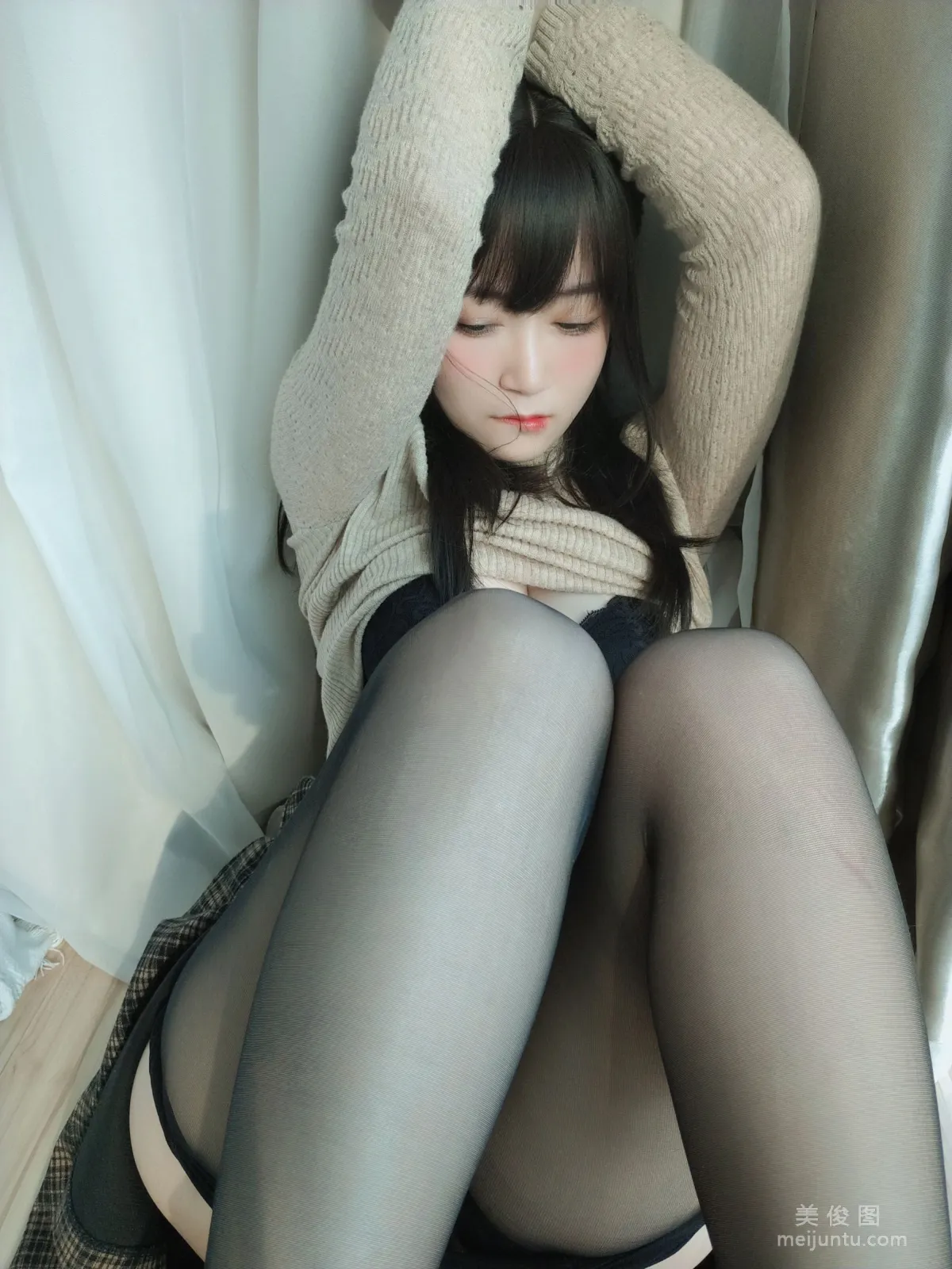 Baiyin 81: Web Idols photo 31