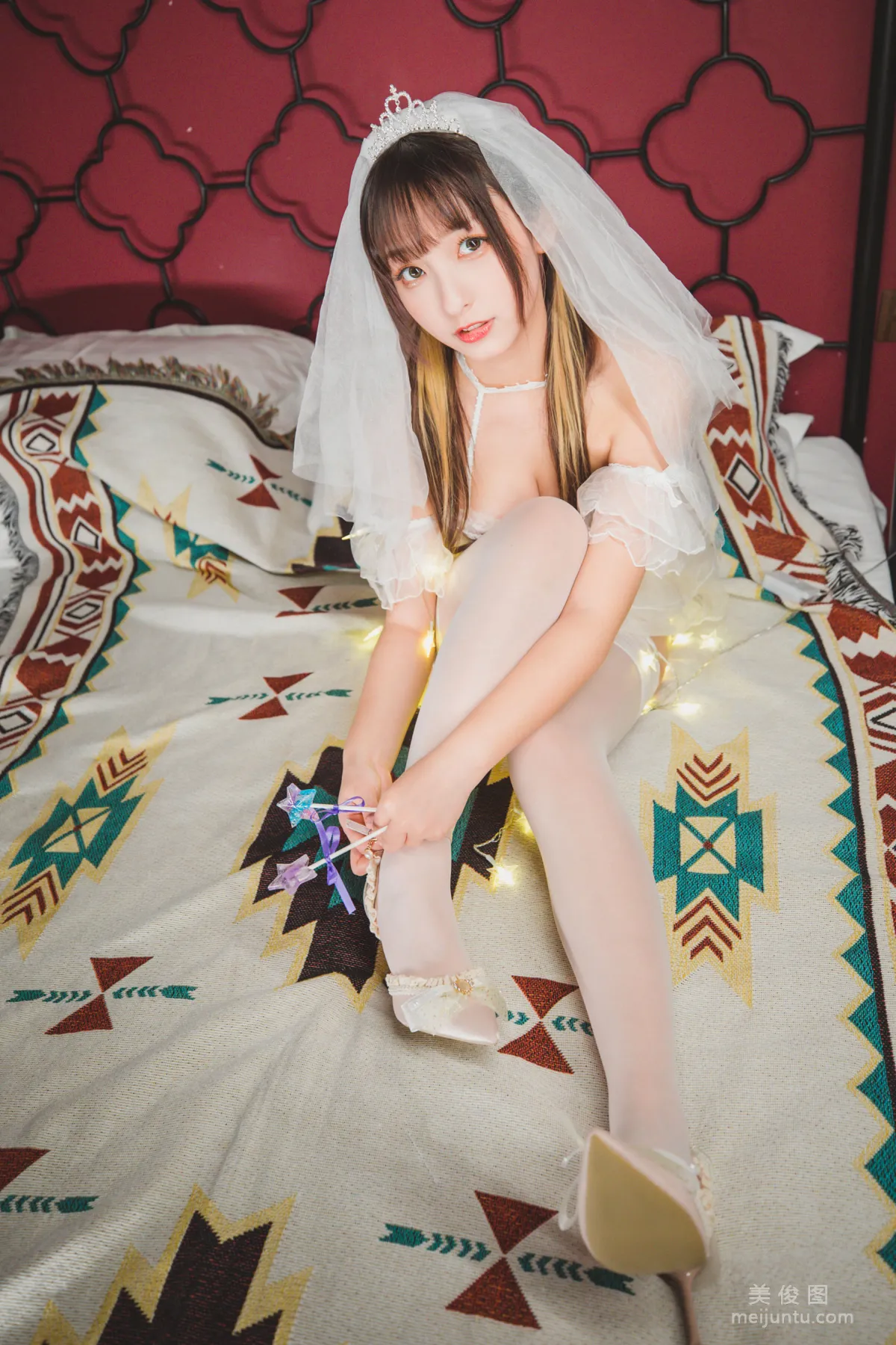 [COS Photo] Shenle Banzhen Dong - Whisper of Light - Nun of Light photo 2