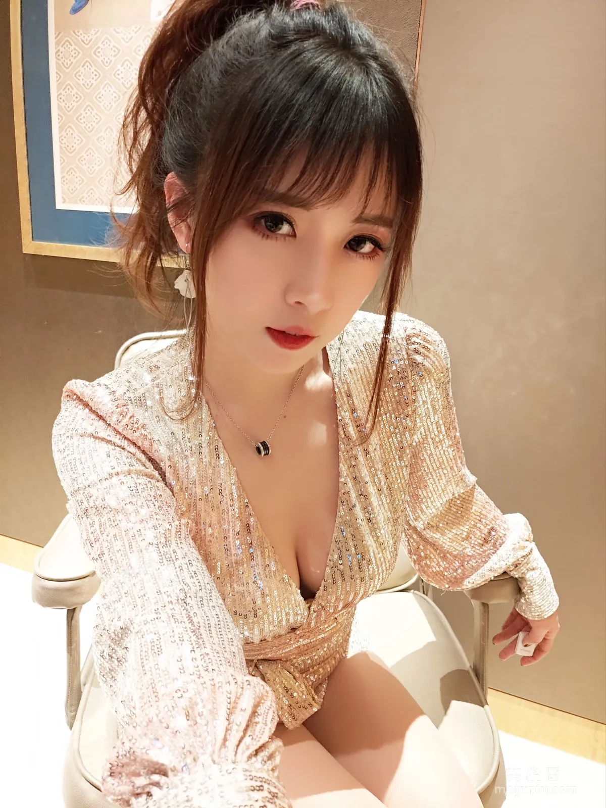 [Cosplay Photos] Xiaonv Wulu Na, Sequin Dress and Silk Stockings photo 18