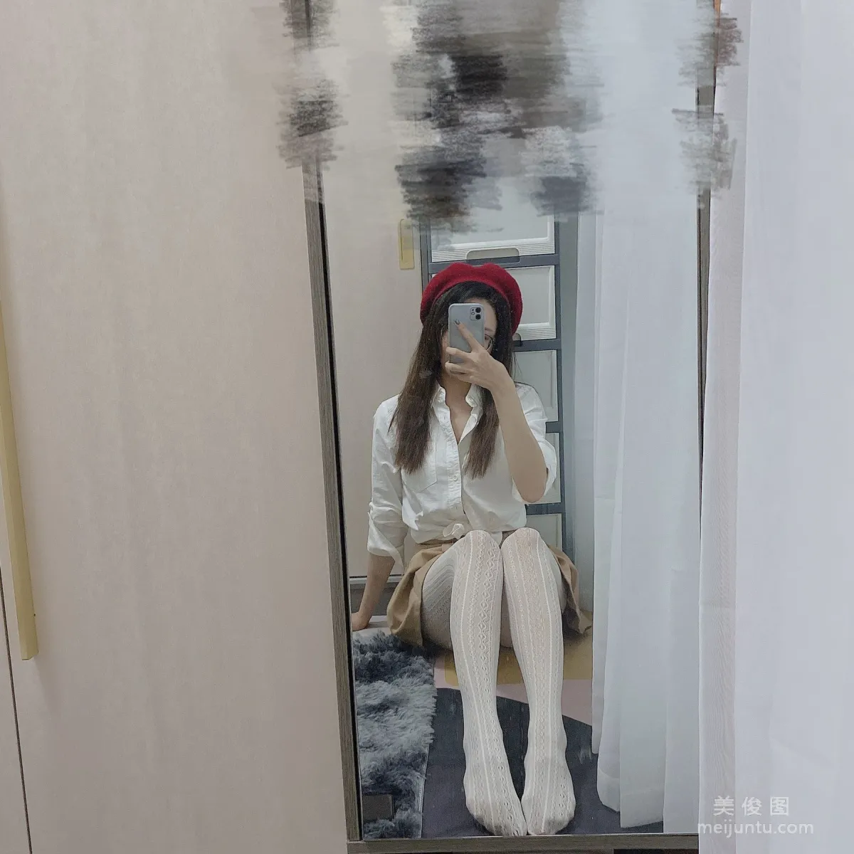 Qiuhe Keji: Web Idols photo 1