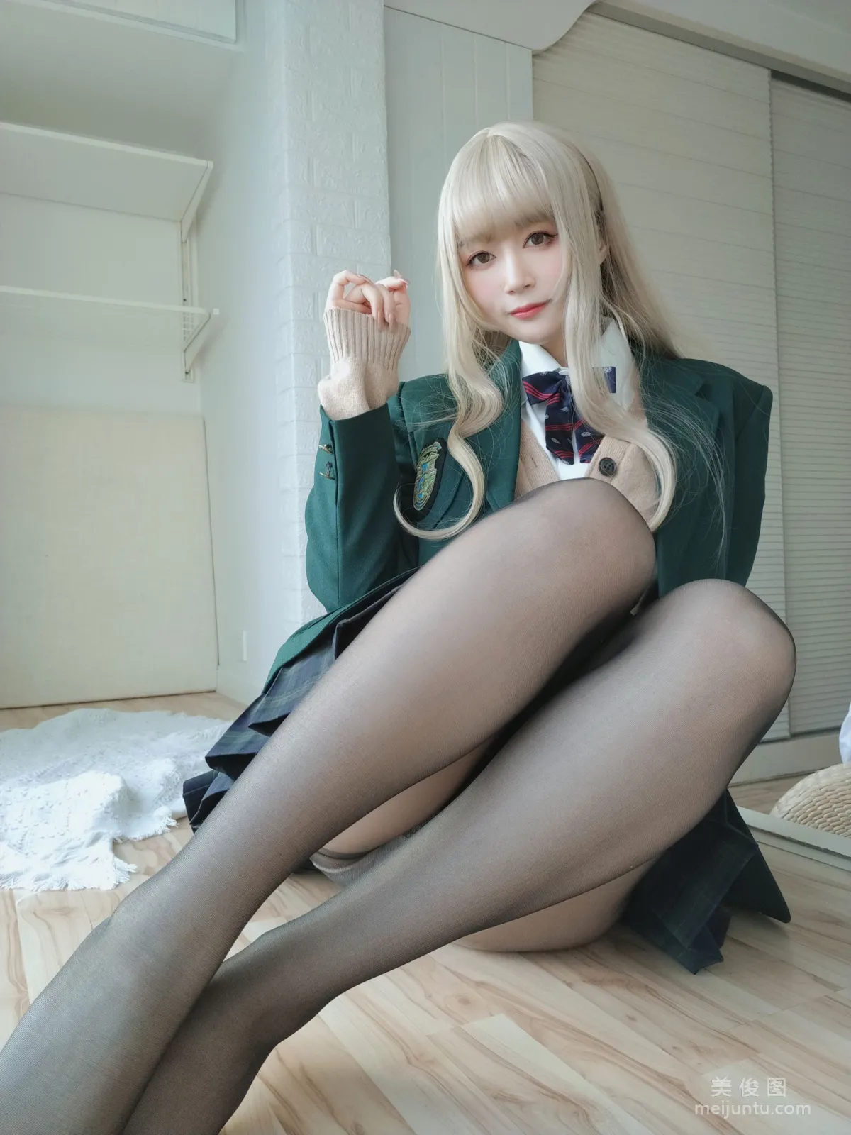 Baiyin 81: Web Idols photo 5