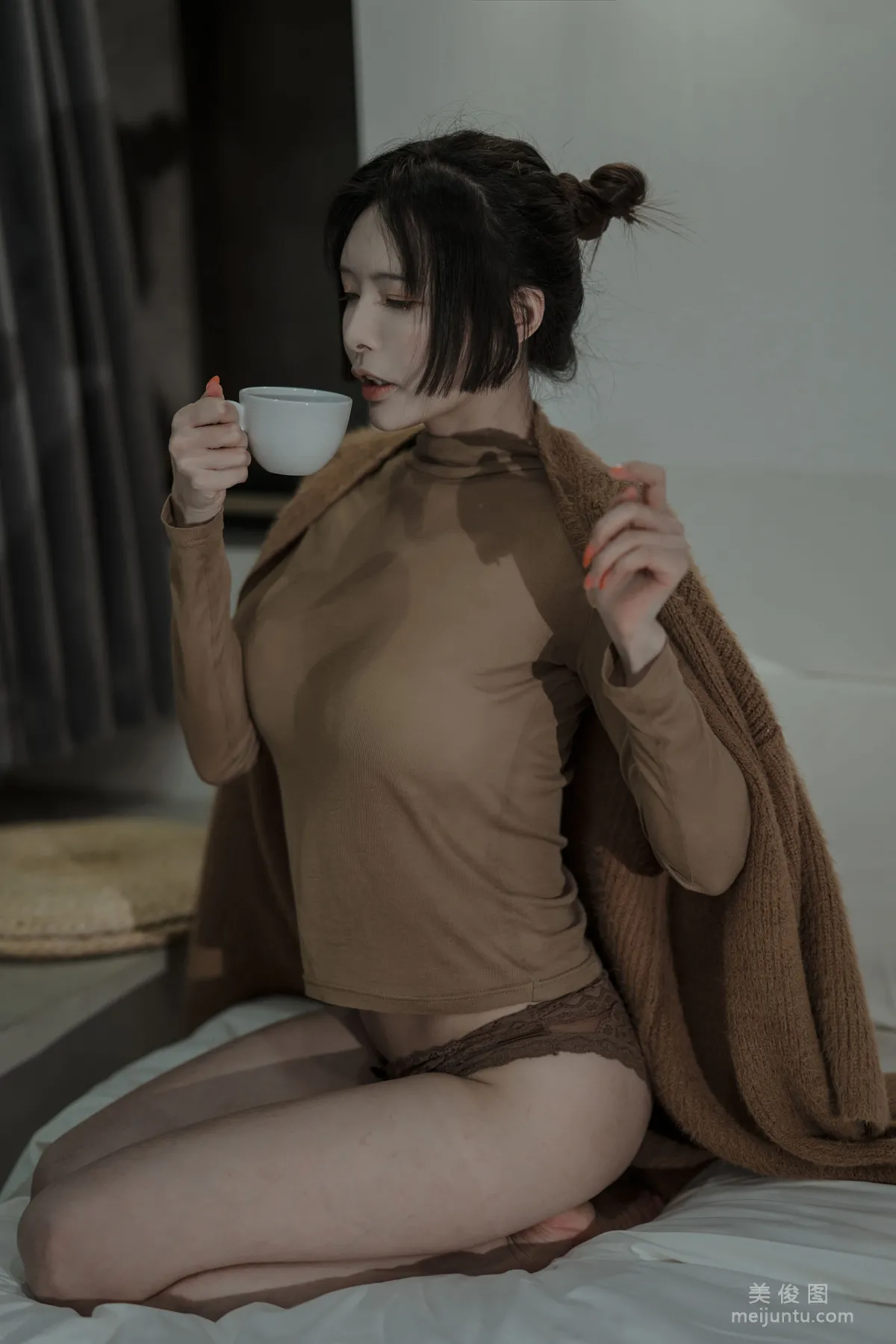 [COS寫真] 秋和柯基(夏小秋秋秋) - 一個ntr小故事 19