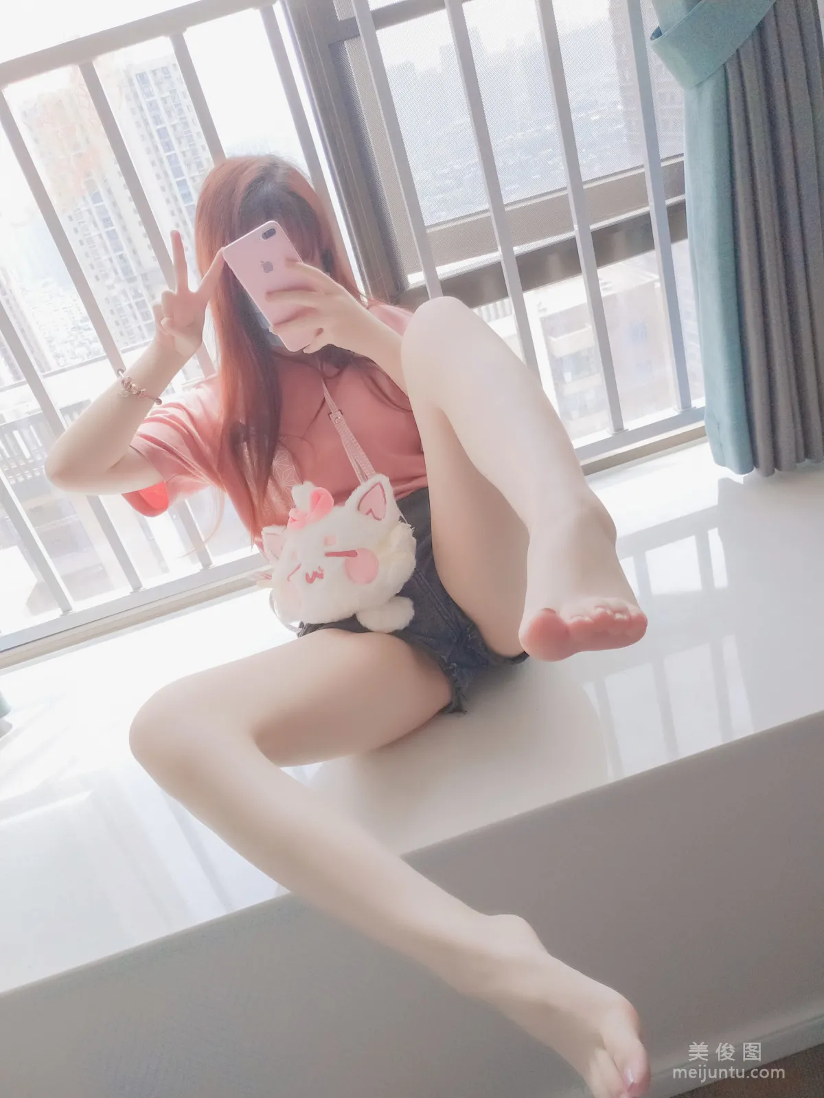 Anime Blogger Xueqing Astra, Beautiful Legs, Beautiful Feet, Beautiful Curves photo 20