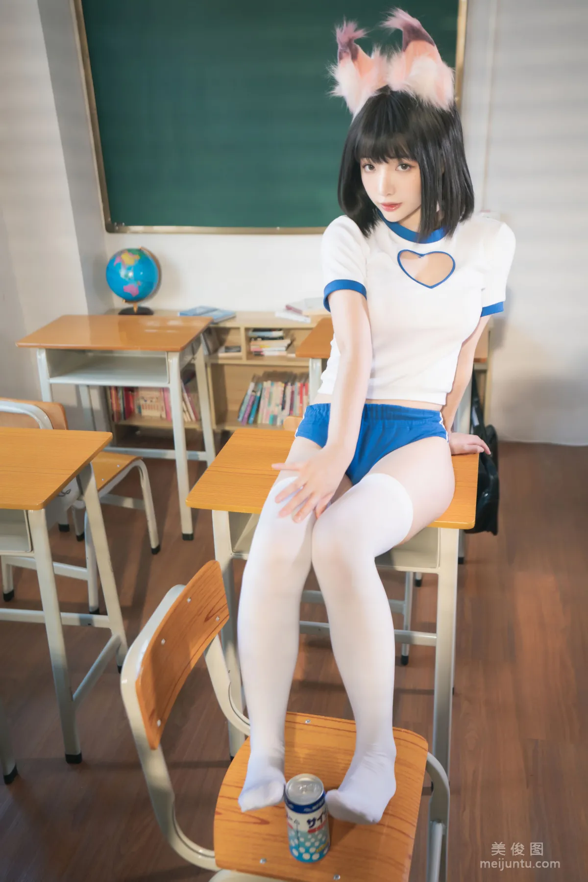 [COS] Anime Blogger Wenmei Bujiang Daoli - Sportswear Cat Girl photo 23