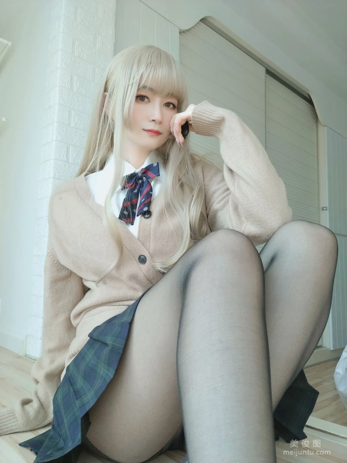 Baiyin 81: Web Idols photo 19