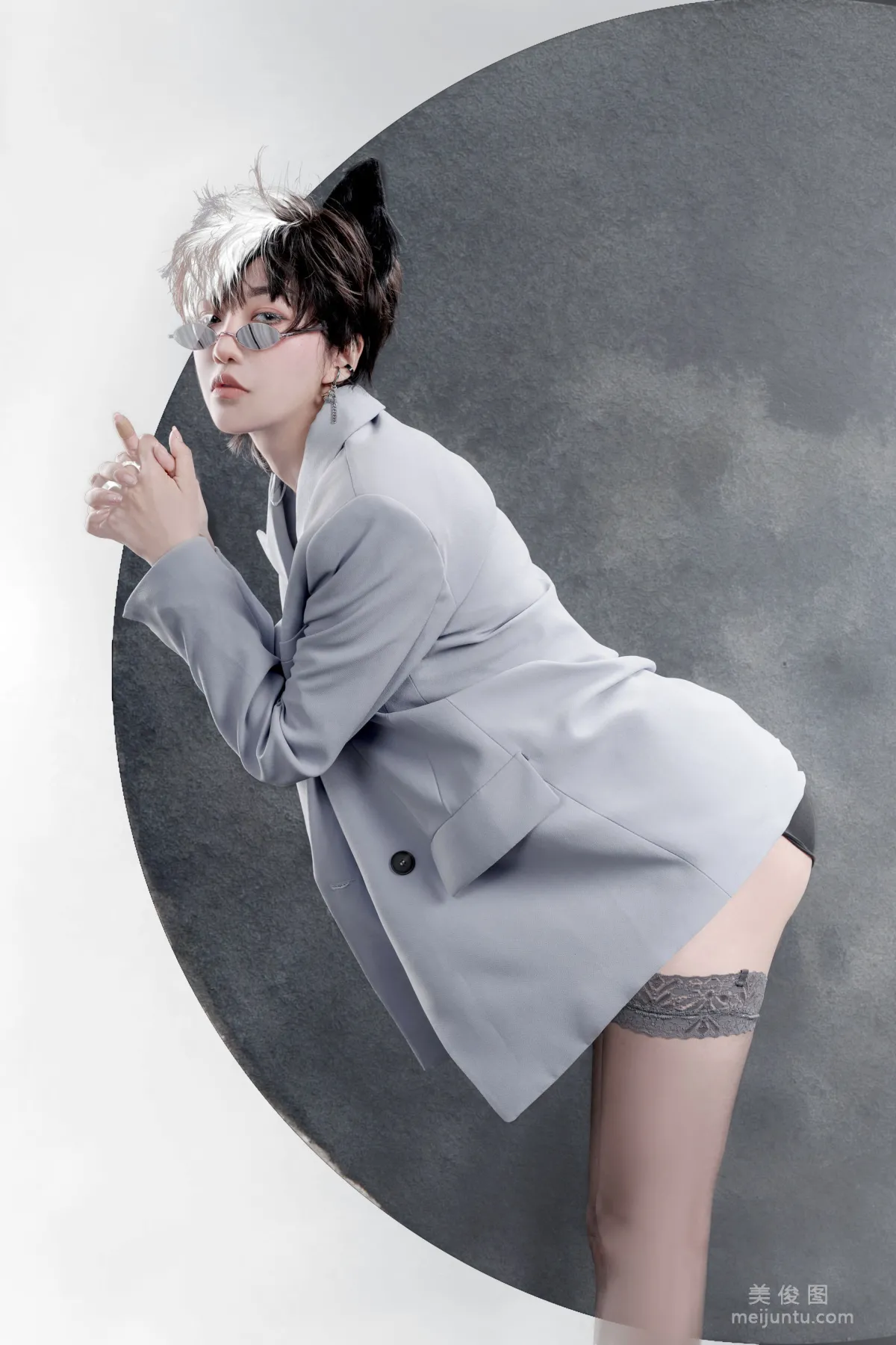 Long-Legged Coser Qingqingzi Js & Li Ling - Fox and Wolf photo 4