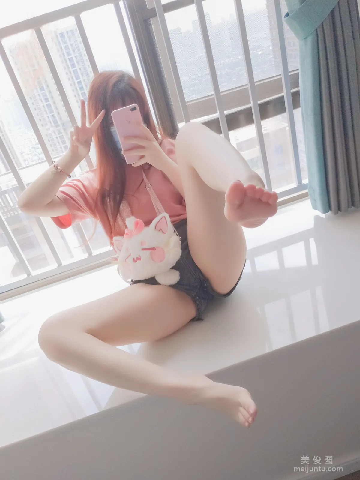 Anime Blogger Xueqing Astra, Beautiful Legs, Beautiful Feet, Beautiful Curves photo 19