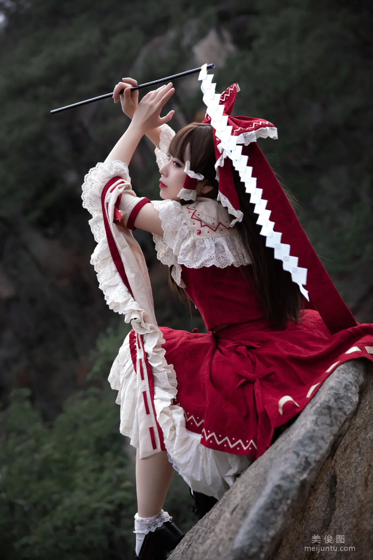 [Web Idols COSER Photos] G44 Buhui Shoushang - Reimu photo 2