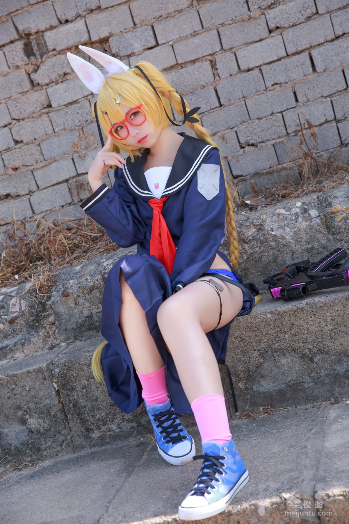 [Web Idols COSER Photos] Anime Blogger G44 Buhui Shoushang - Whirlwind School Uniform photo 2
