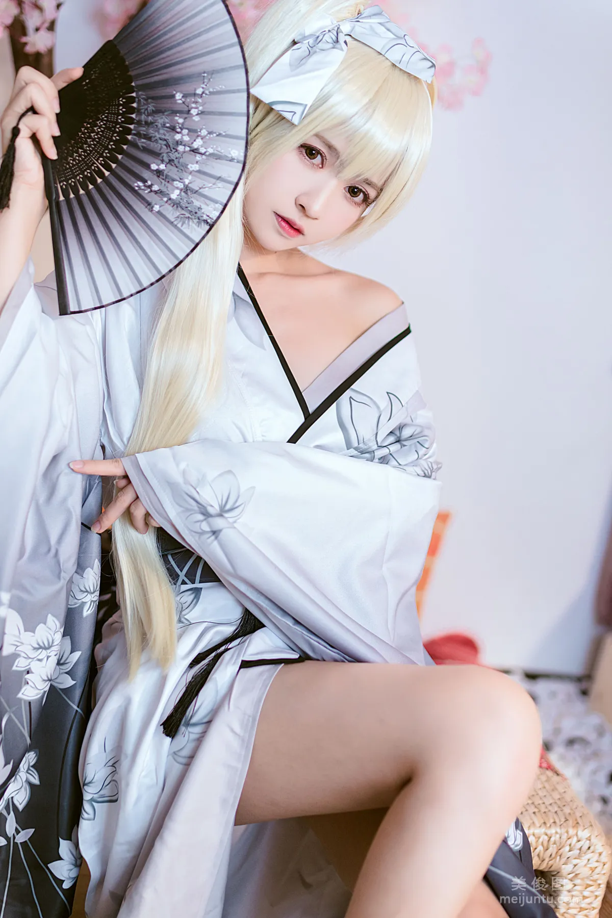 Manyu Feier: Web Idols photo 4