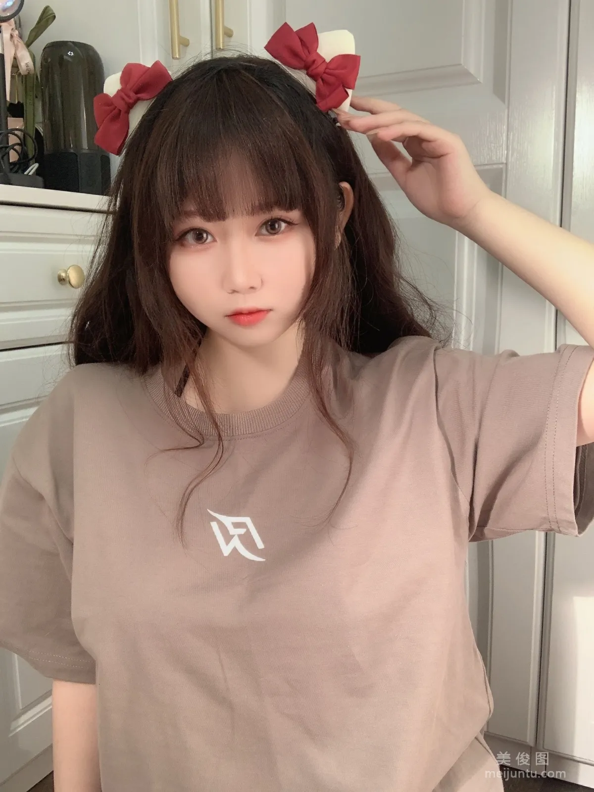 Shiyi Jiangya: Web Idols photo 4