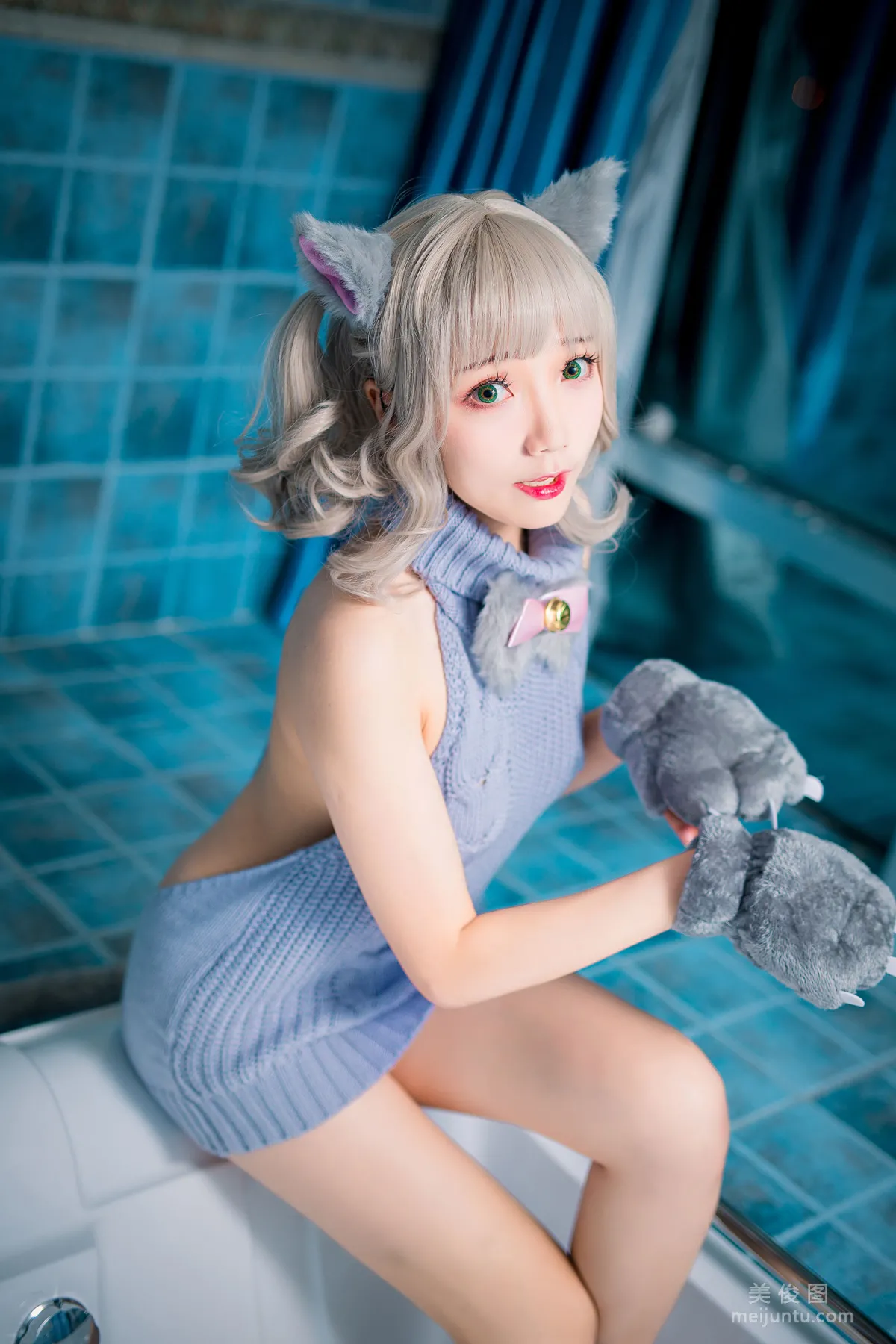 [網紅COSER] 蘿莉福利真央Mao - 露背毛衣 5