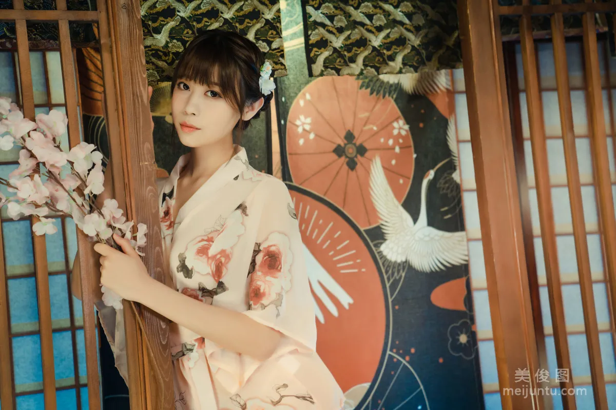 [网红COSER写真] 萌妹奈汐酱nice - 老板娘 4.01