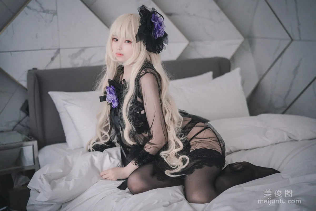 [DJAWA]  BamBi - Rita the Paradise Expulsion 写真集8