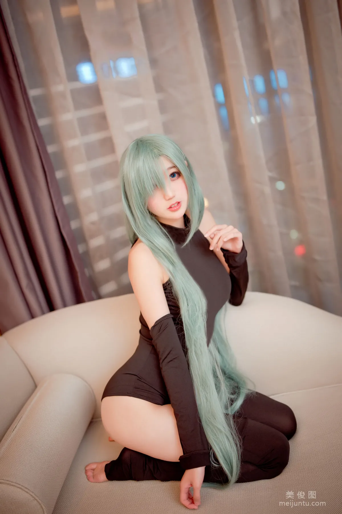 [网红COSER写真] 周叽是可爱兔兔 - 伊丽莎白连体衣5
