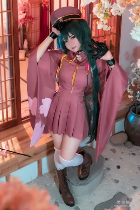 [網紅COSER寫真] Potato Godzilla - Miku Senbonzakura