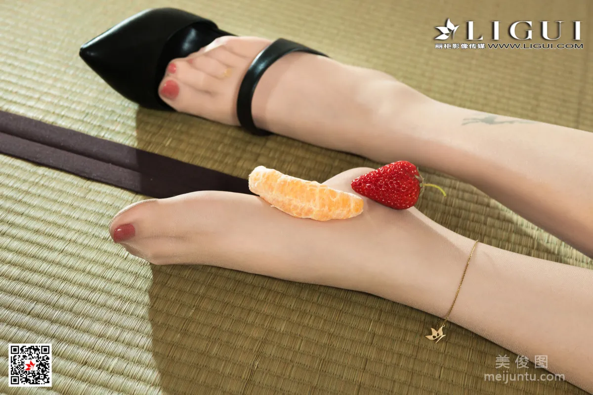 [Ligui] Web Beauty Model Tian Tian, Precious Feet Feast of Sweet Feet Berry Juice photo 26
