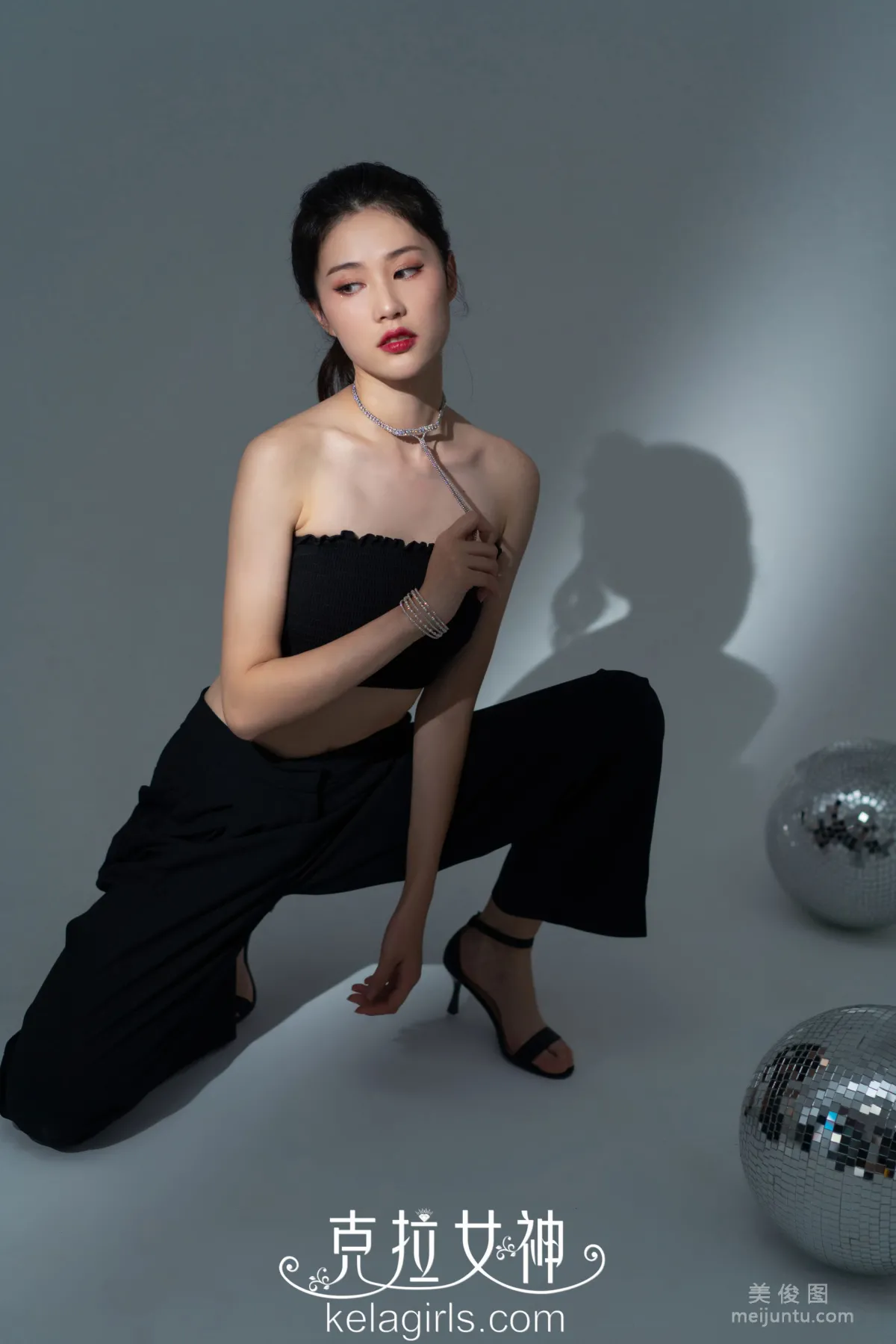 [克拉女神Kelagirls]  苏棠 - 酷拍裸足6