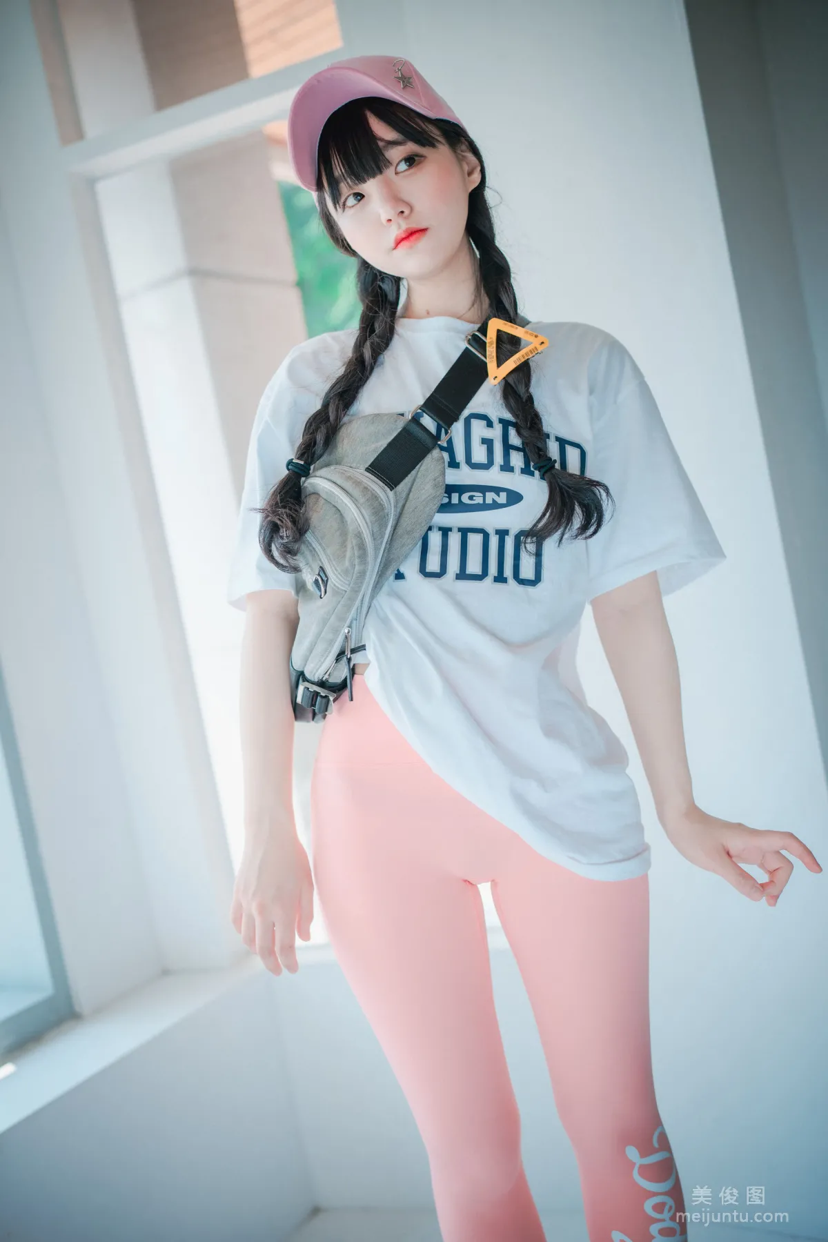 [DJAWA] Jenny - Loose and Tight Pink 寫真套圖 30