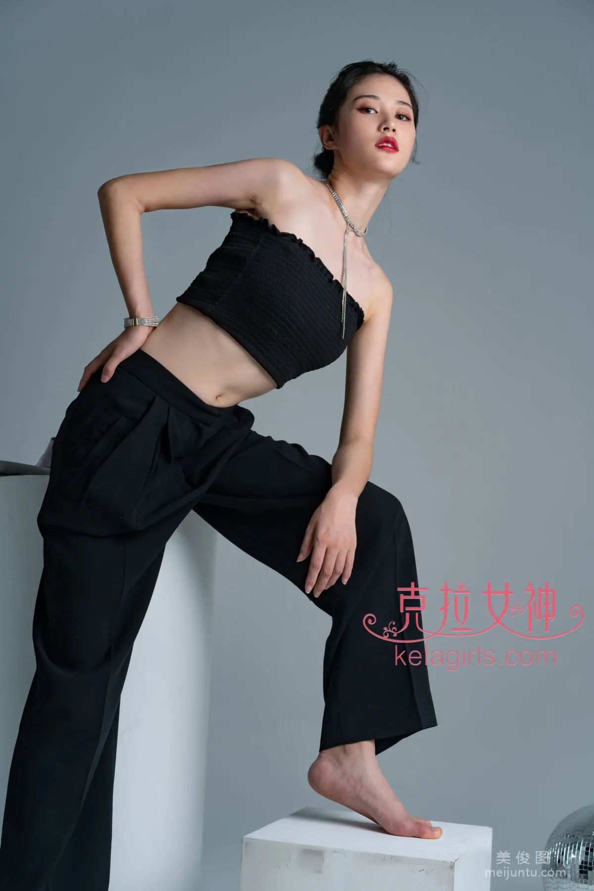 [克拉女神Kelagirls]  苏棠 - 酷拍裸足10