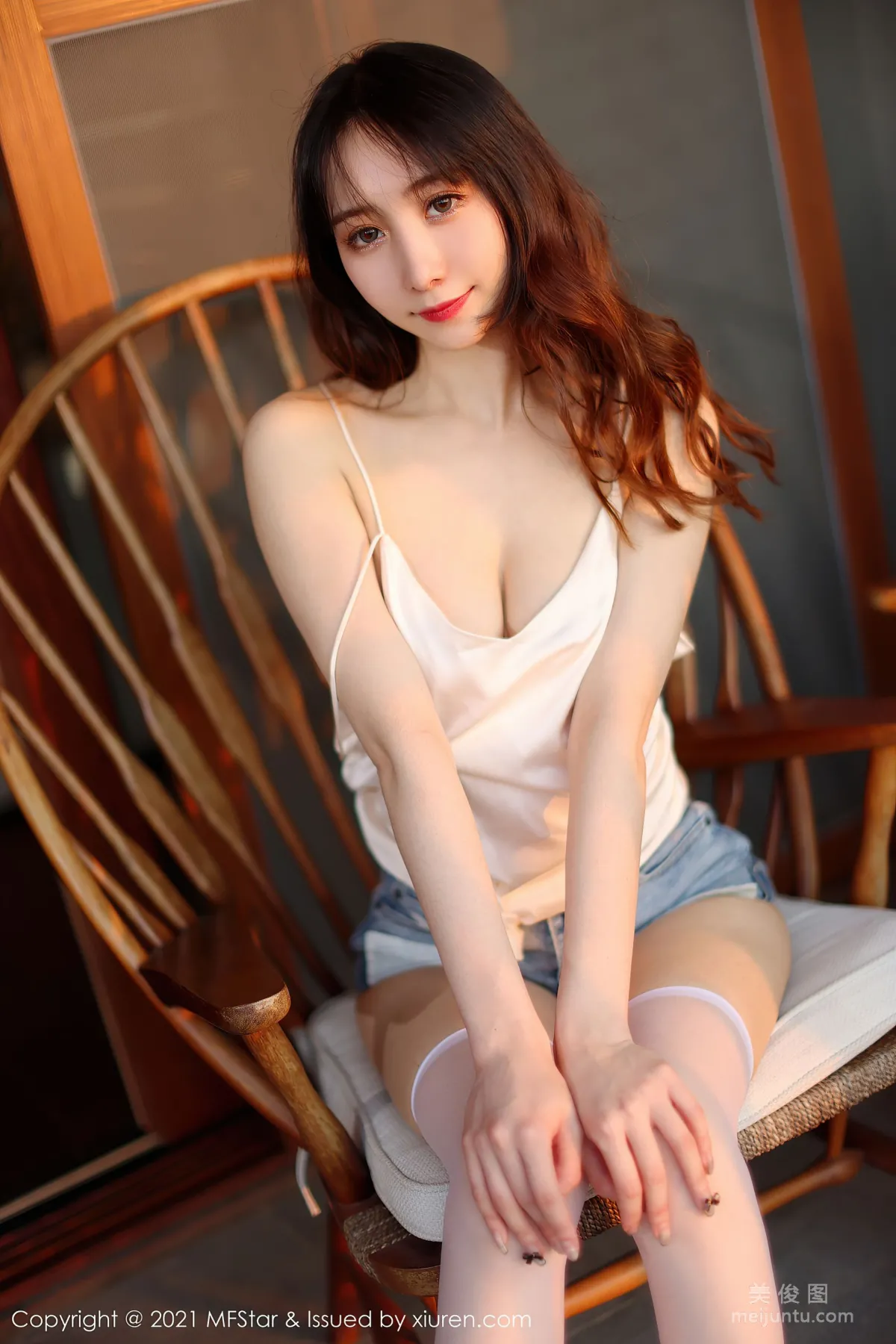 [模範學院MFStar] Vol.506 水水er - 潔白動人的吊帶與牛仔褲絲襪 3