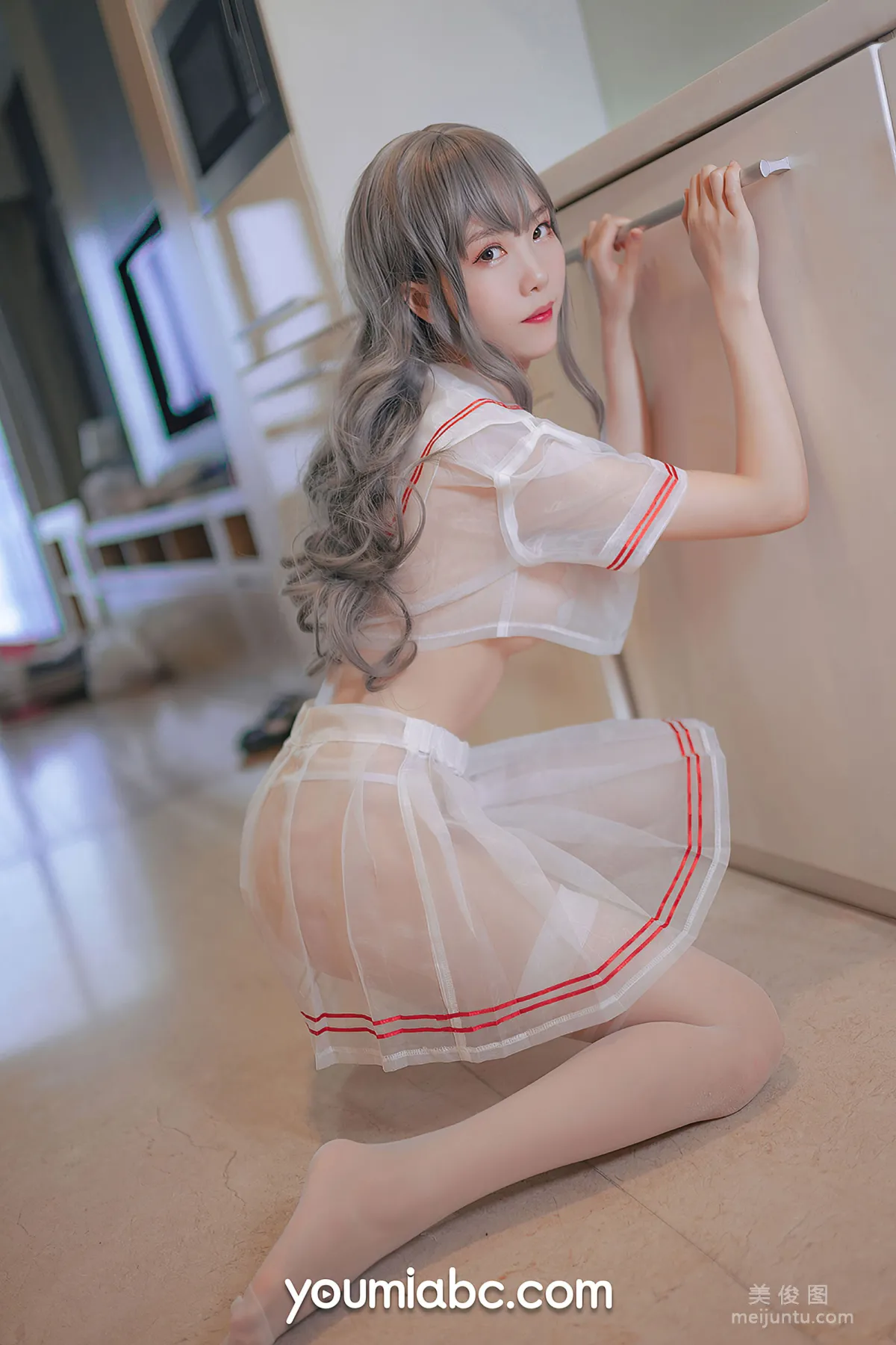 [尤蜜YouMi] 抖娘利世 - 你的草莓妹妹 4