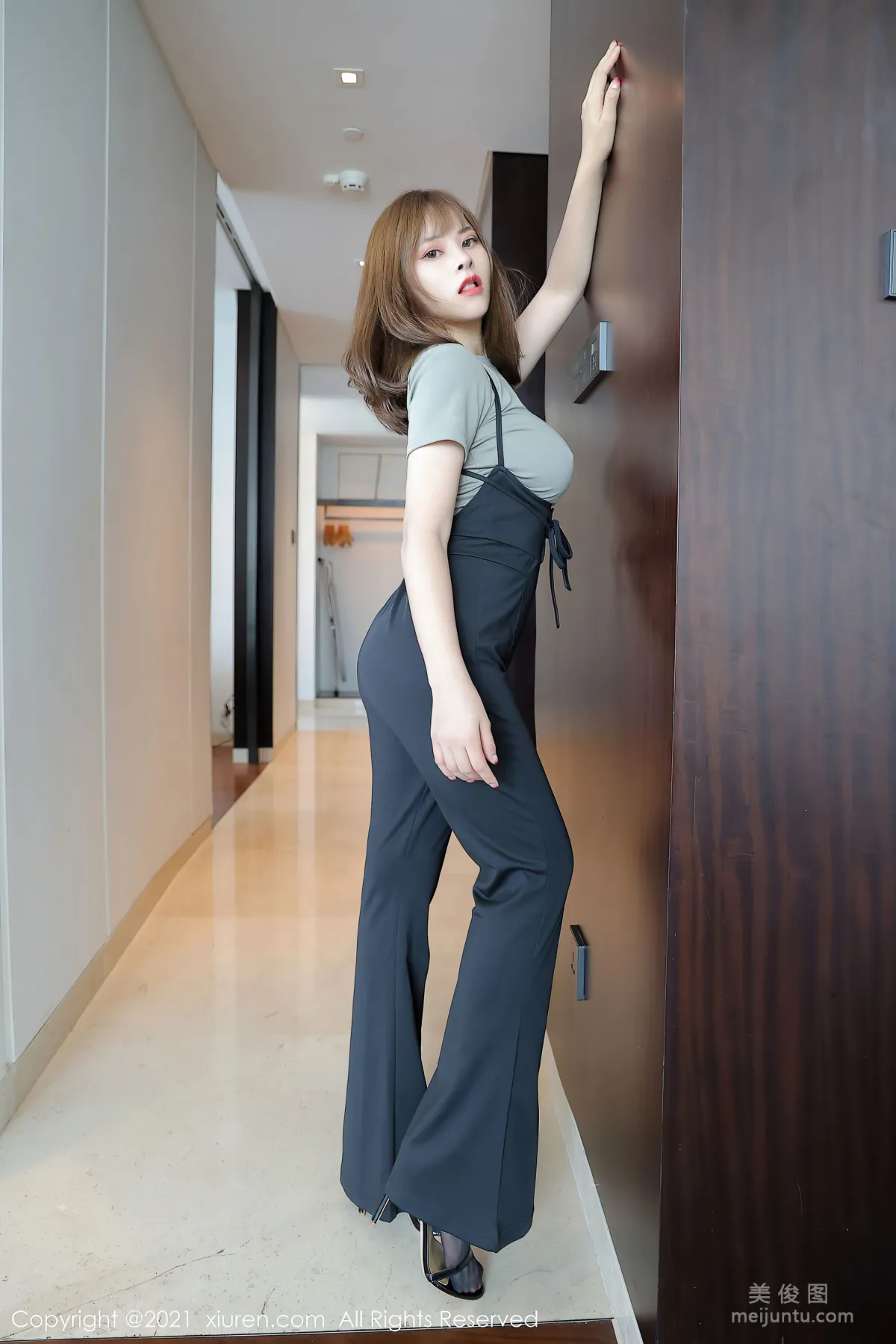 [秀人XiuRen] No.3557 奈沐子 - 童顔巨如身材火辣的妹紙 11