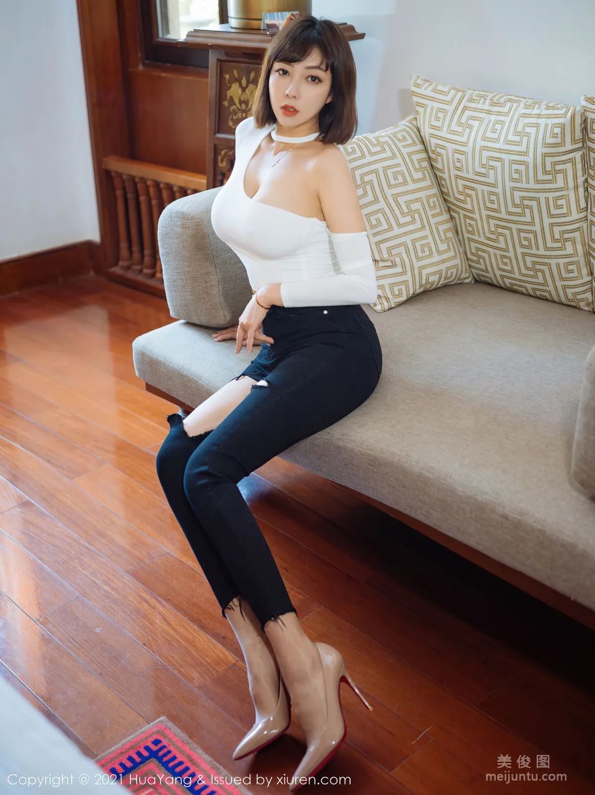 [花漾HuaYang] Vol.414 果儿Victoria - 破洞牛仔裤与朦胧丝袜9