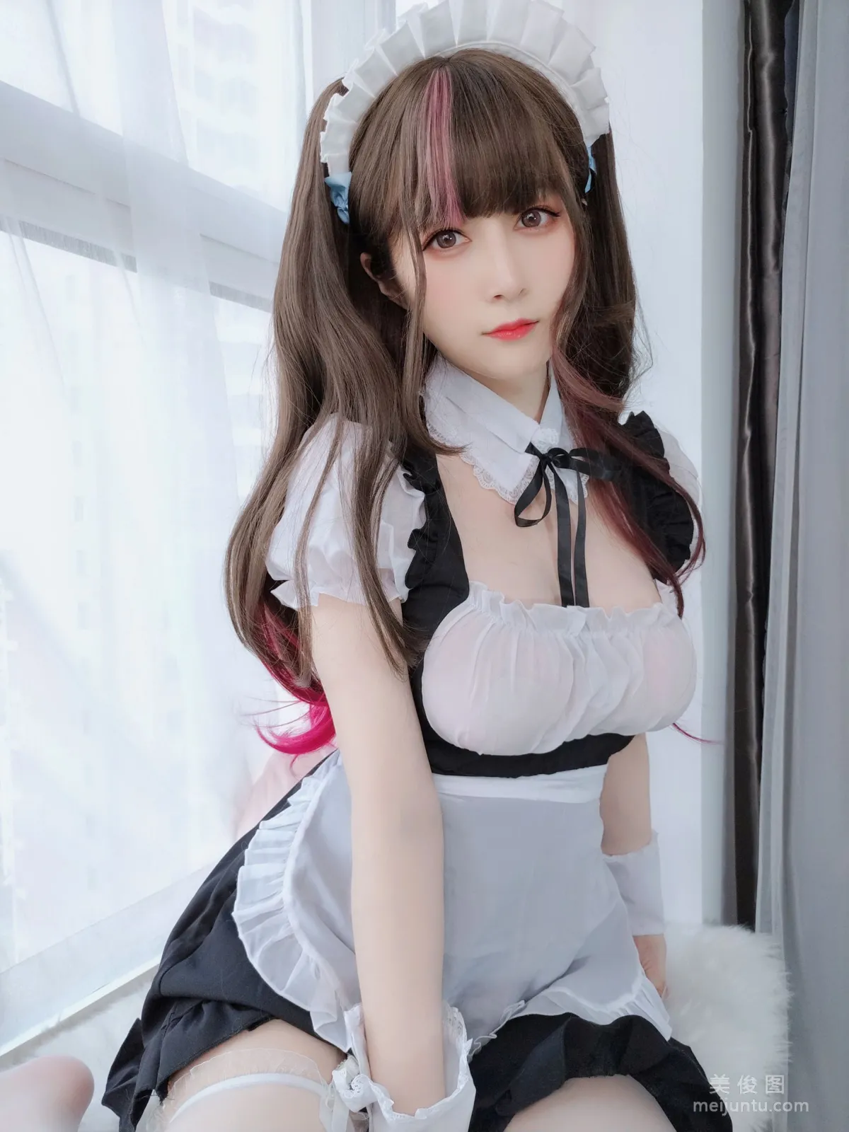 Baiyin 81: Web Idols photo 19