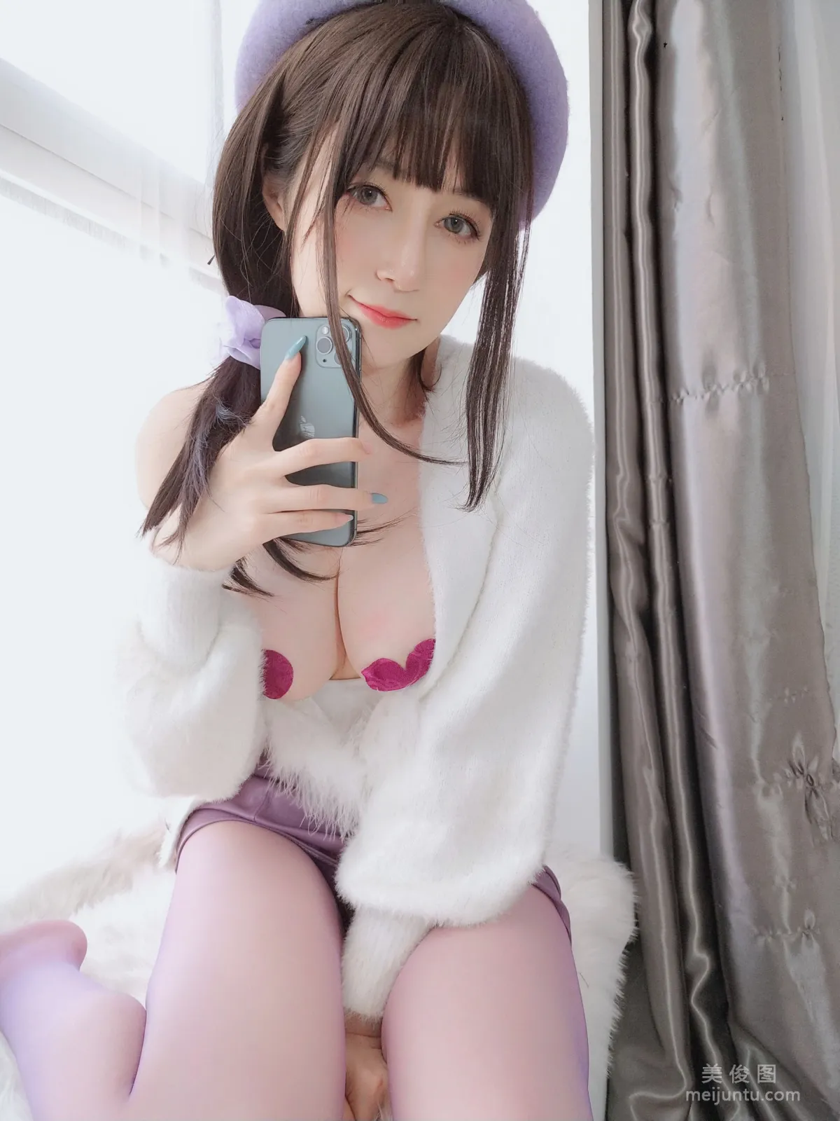 [网红COSER写真] 白银 - 人妻的仙女棒 套图60