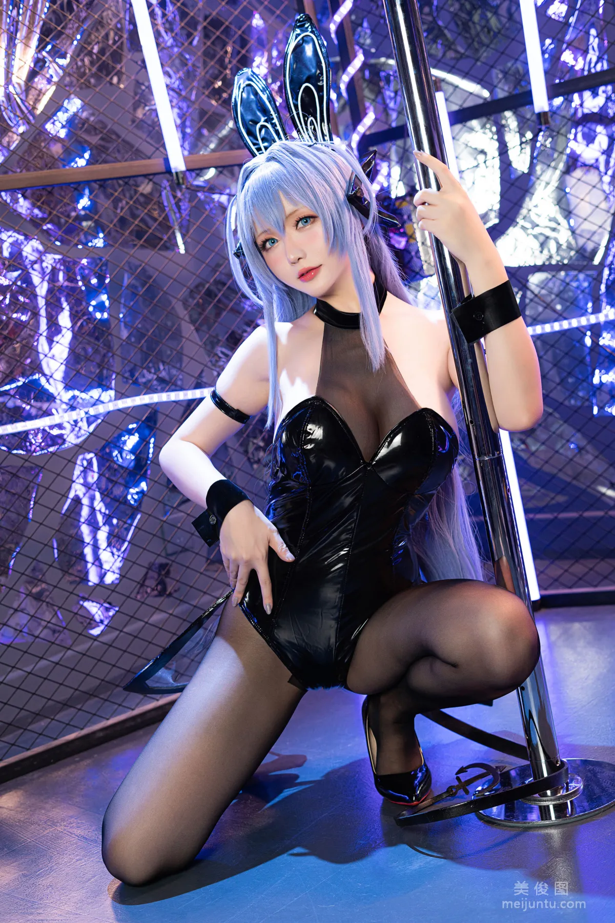 [Web Idols] Xingzhi Chichi - Pure White and Pitch Black Garden Set photo 5